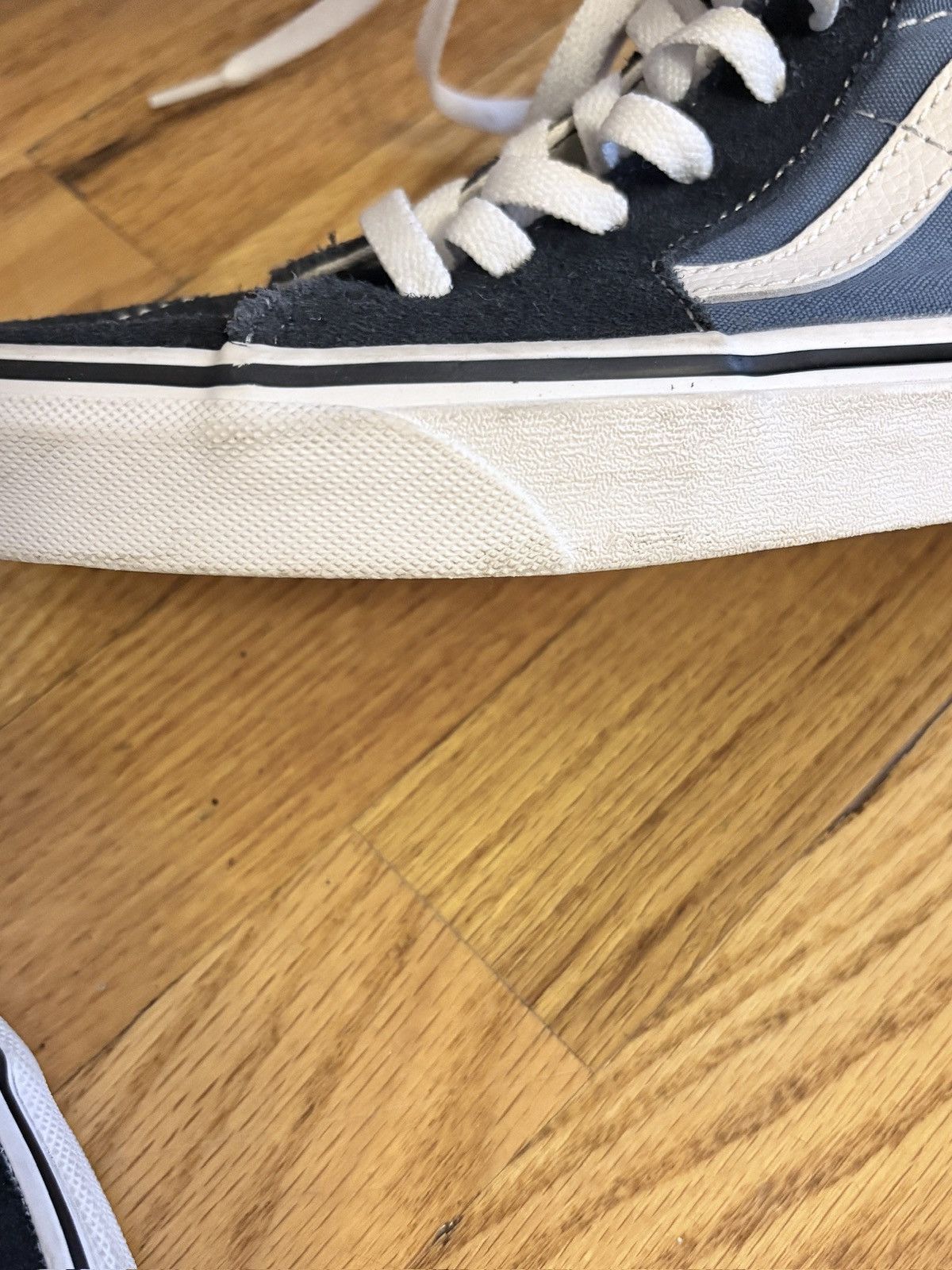 Vans Vans Sk8-Hi Navy Classic High-Top Sneakers Size US 6.5 / EU 39-40 - 8 Thumbnail