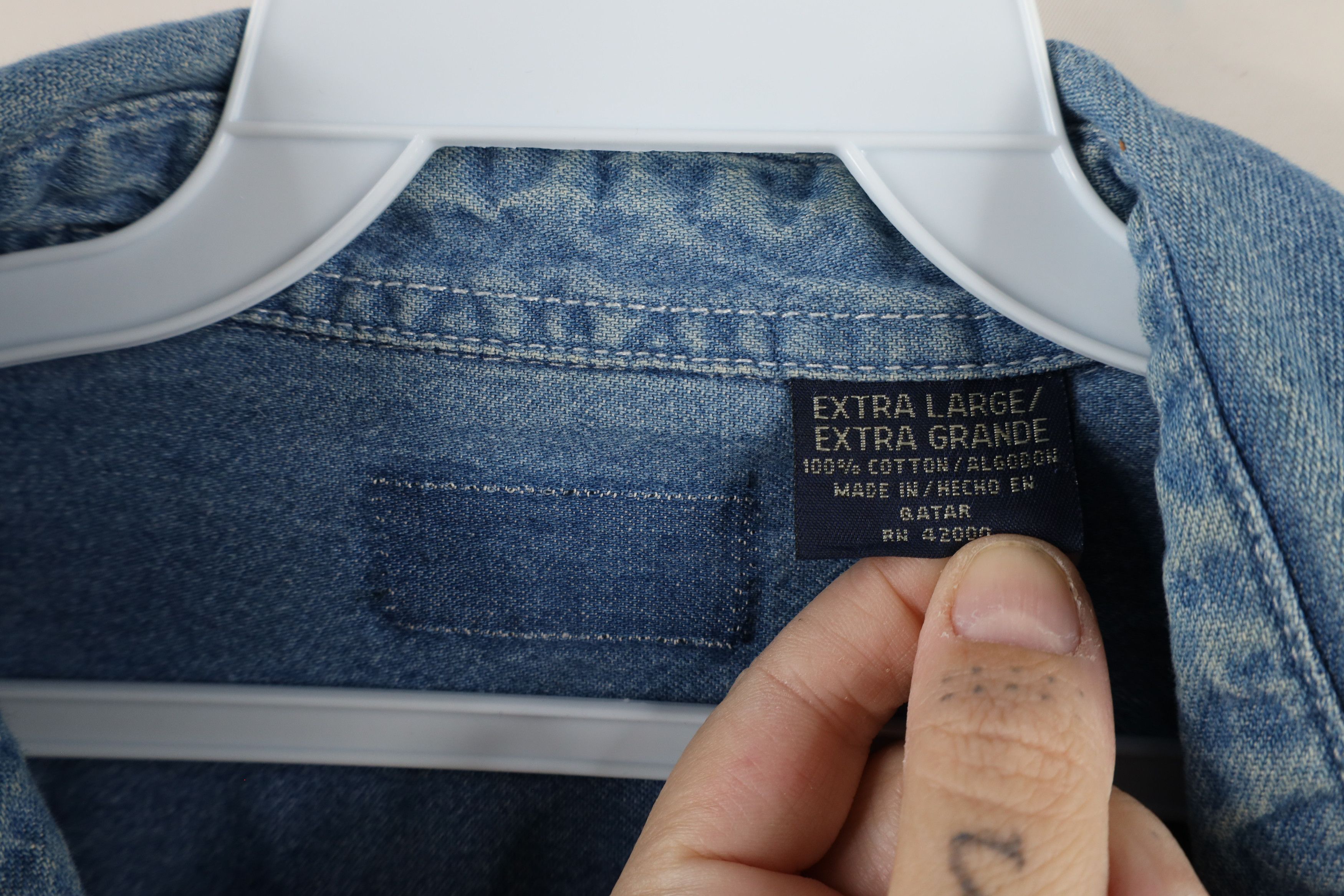 Vintage Vintage 90s Streetwear Baggy Fit Denim Jean Button Shirt Size US XL / EU 56 / 4 - 7 Thumbnail