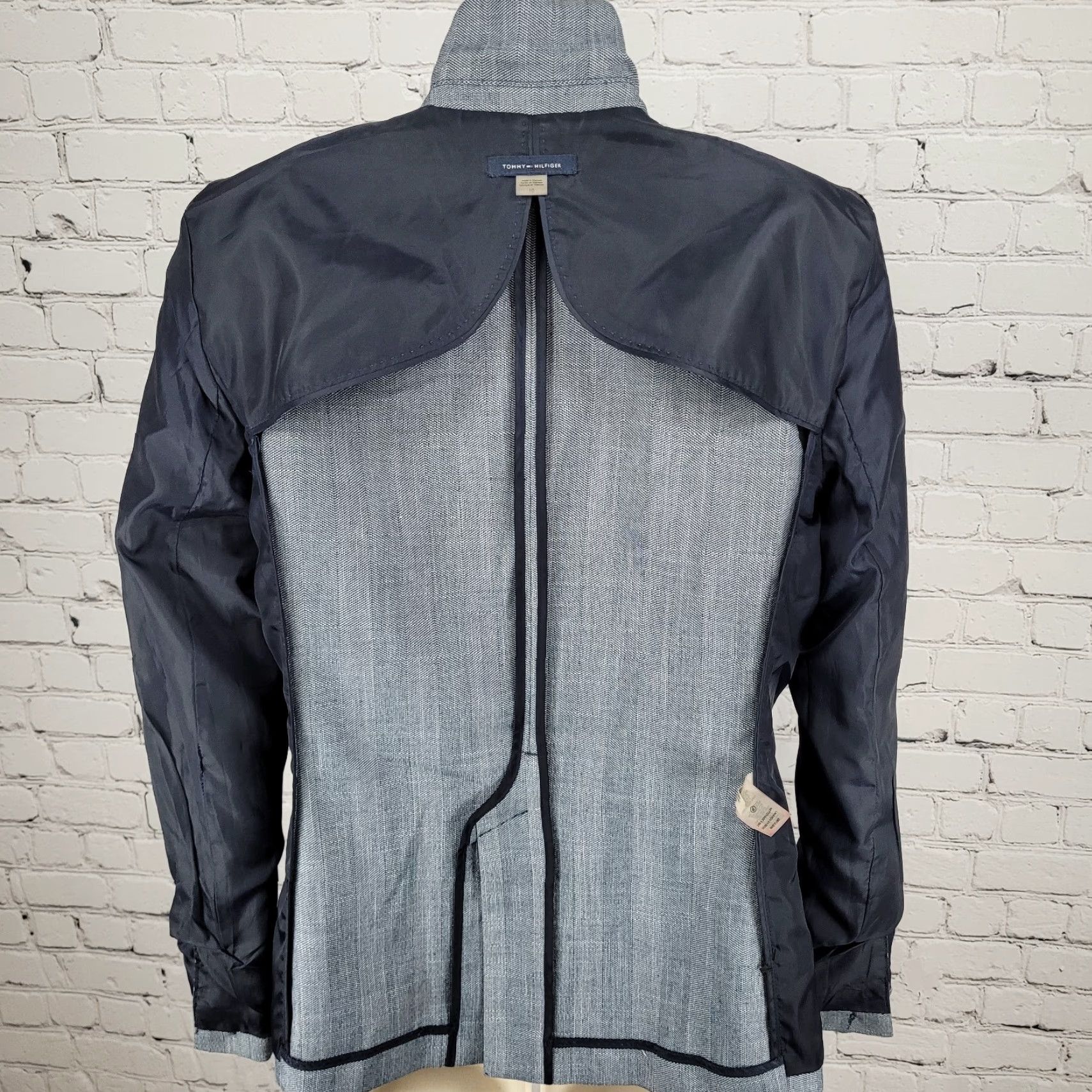 Tommy Hilfiger Tommy Hilfiger Blazer Jacket Blue Herringbone 1 Button Notch Vented Size 10 Size L / US 10 / IT 46 - 6 Thumbnail