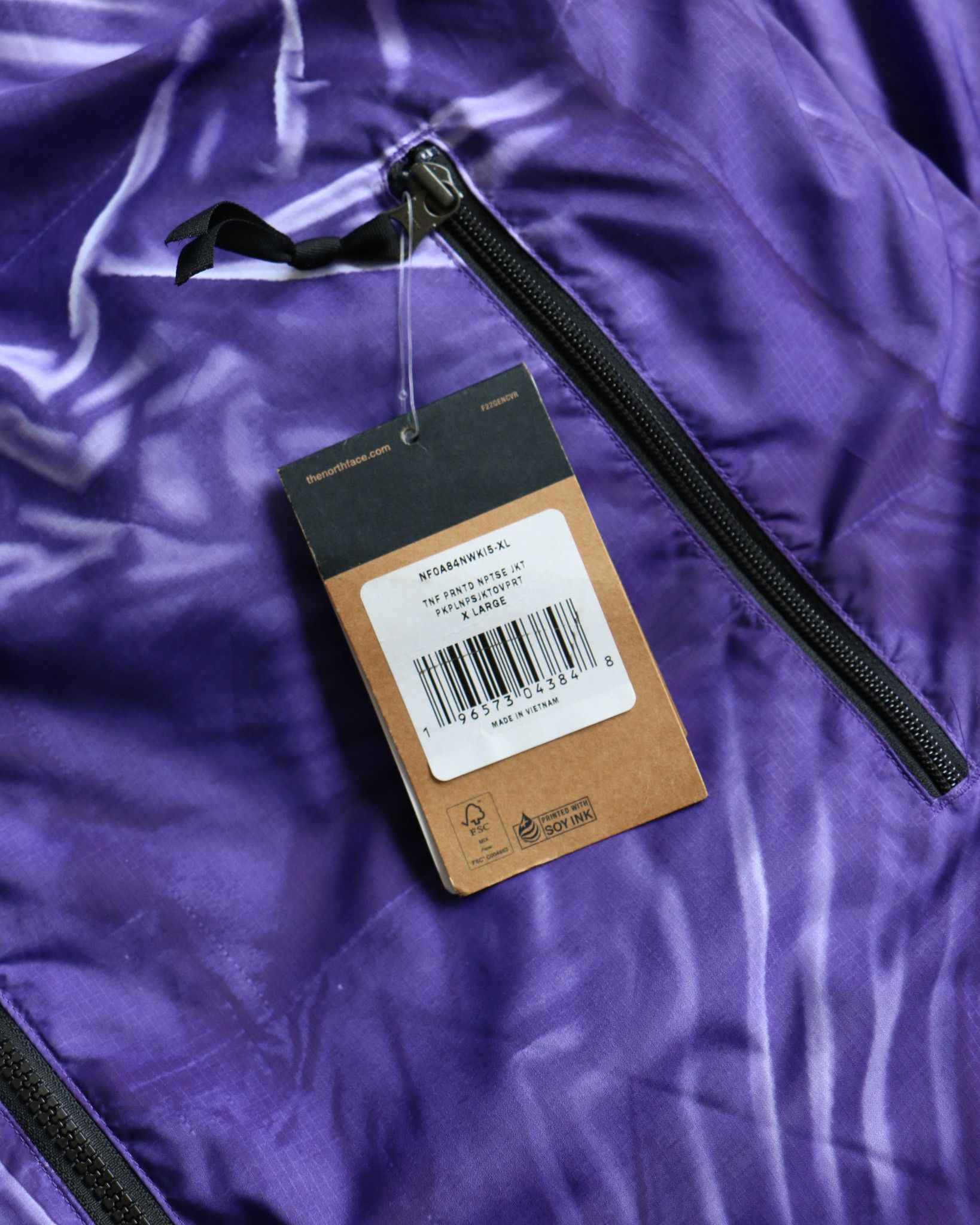 Supreme Supreme The North Face Trompe L'oeil Painted Nuptse Jacket Size US XL / EU 56 / 4 - 3 Thumbnail