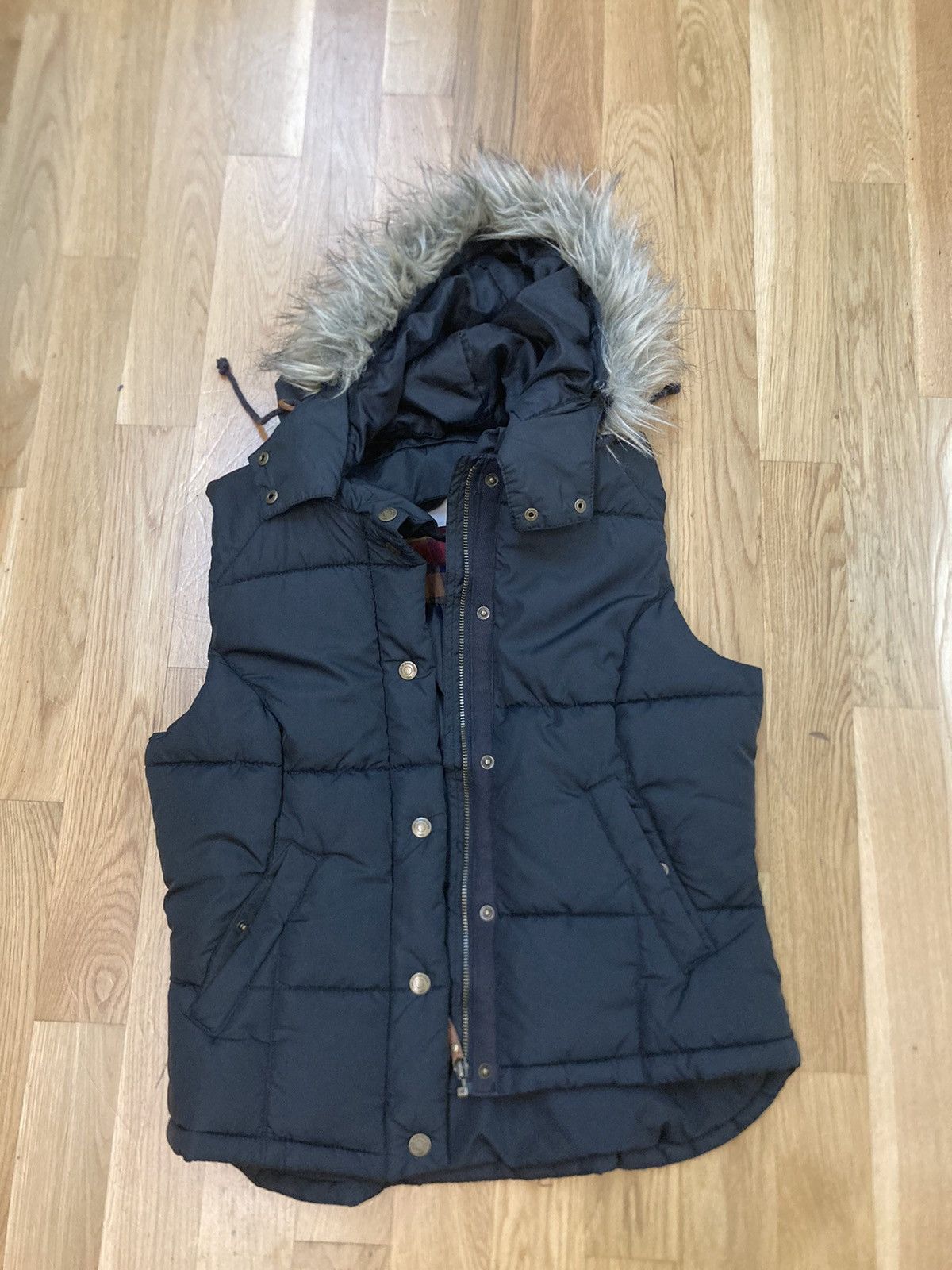 H&M H&M Furr Vest Size M / US 6-8 / IT 42-44 - 1 Thumbnail