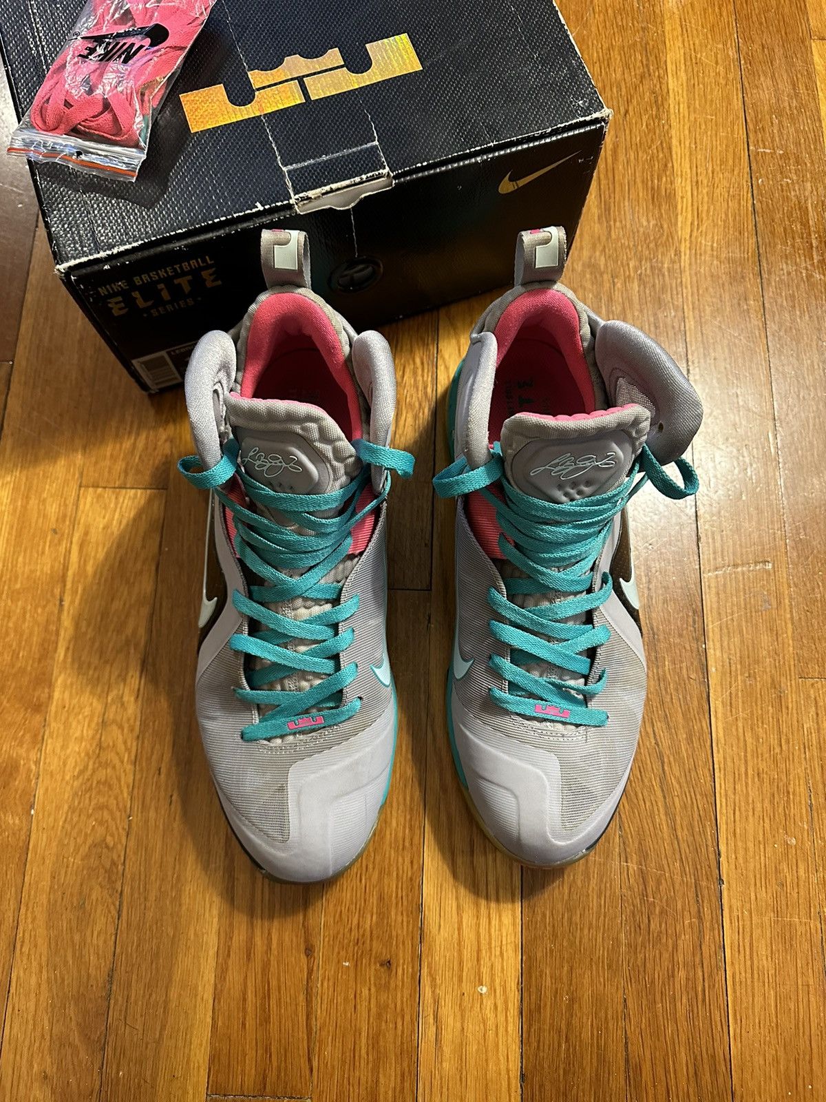 Nike Nike Lebron 9 South Beach P.S. Elite Size US 12 / EU 45 - 4 Thumbnail