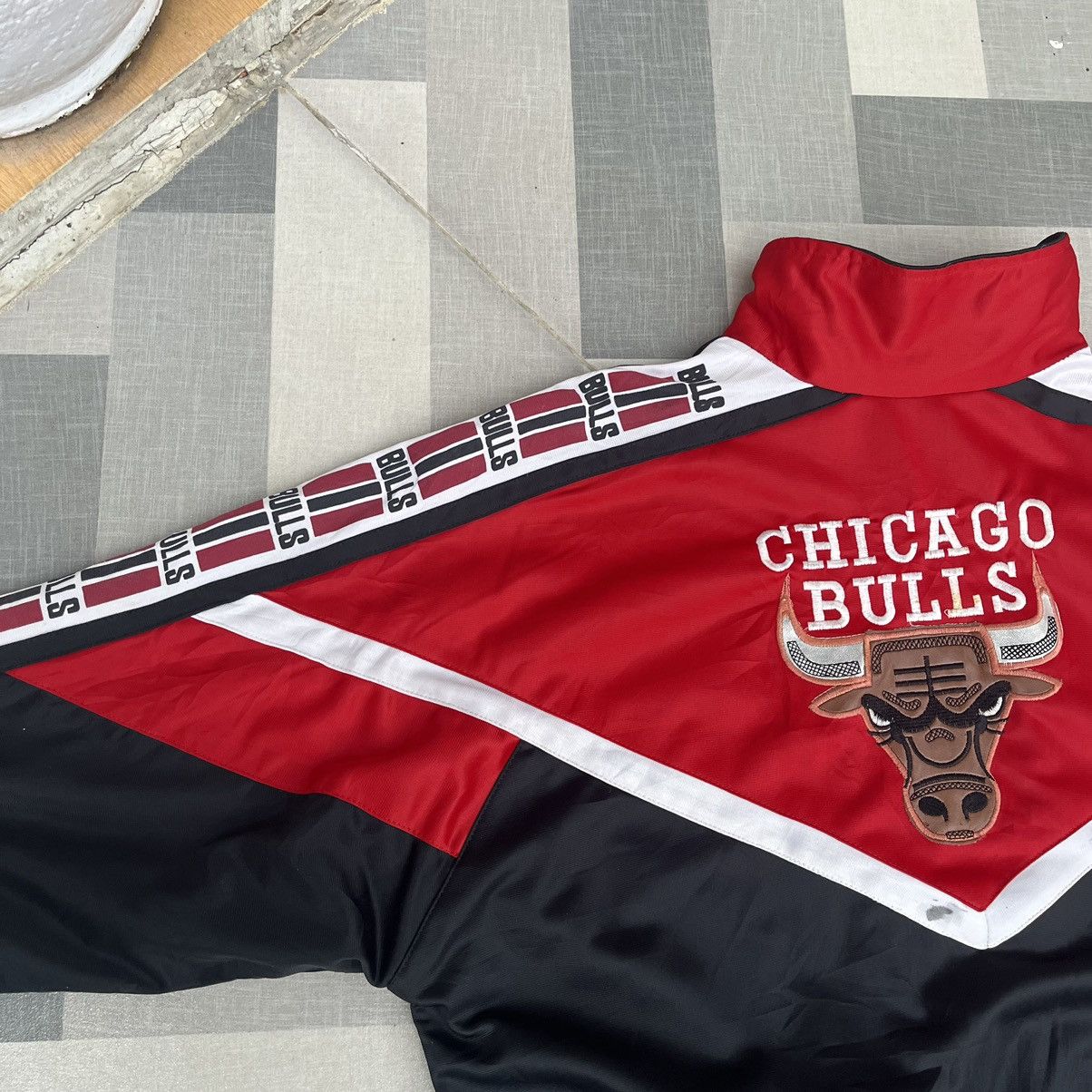 NBA 1993 Treepeat Chicago Bulls Bootleg Colorblock Tapped Jacket Size US XXL / EU 58 / 5 - 3 Thumbnail