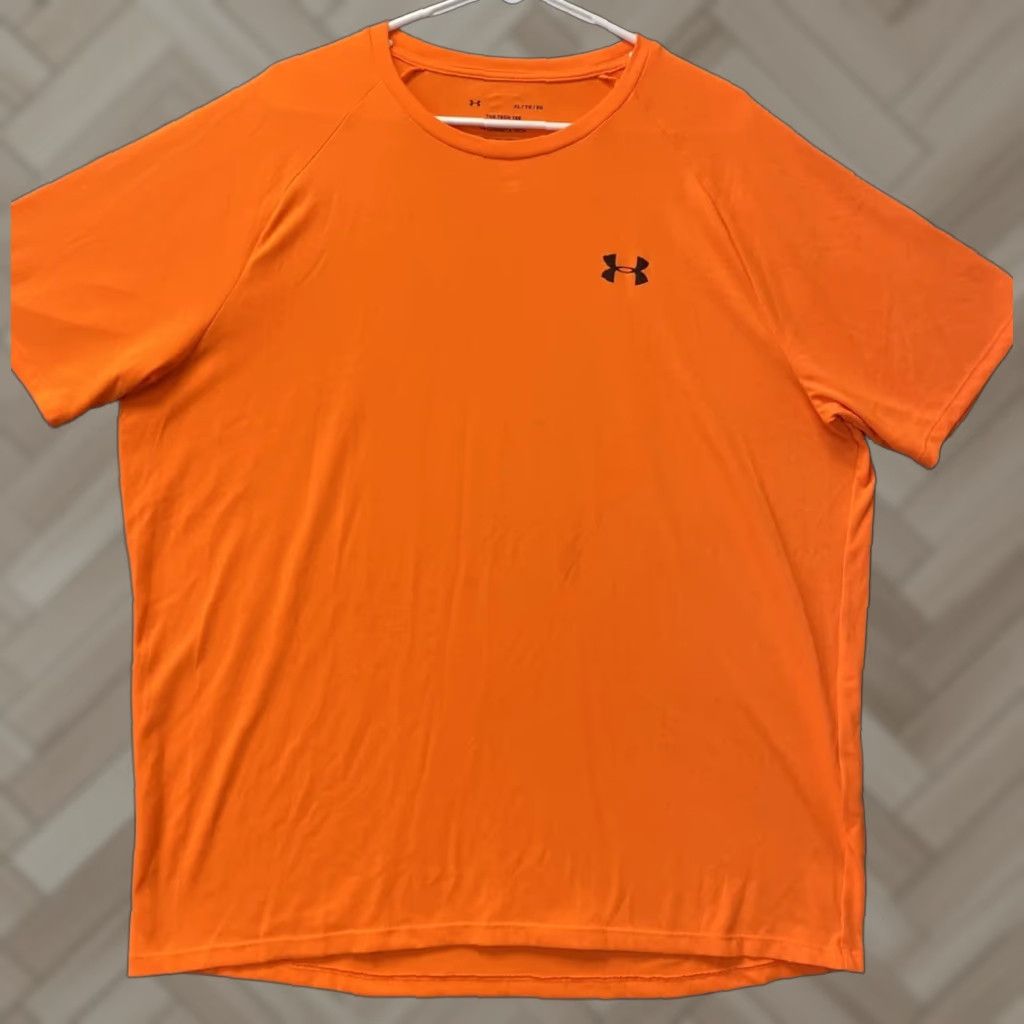Under Armour Under Armour Shirt XL Adult Orange Tech Tee Athletic Logo Gym Mens XL /106-43 All Seasons Easy Care Stretch Logo Athletic Modern T-Shirt Men Size US XL / EU 56 / 4 - 1 Thumbnail