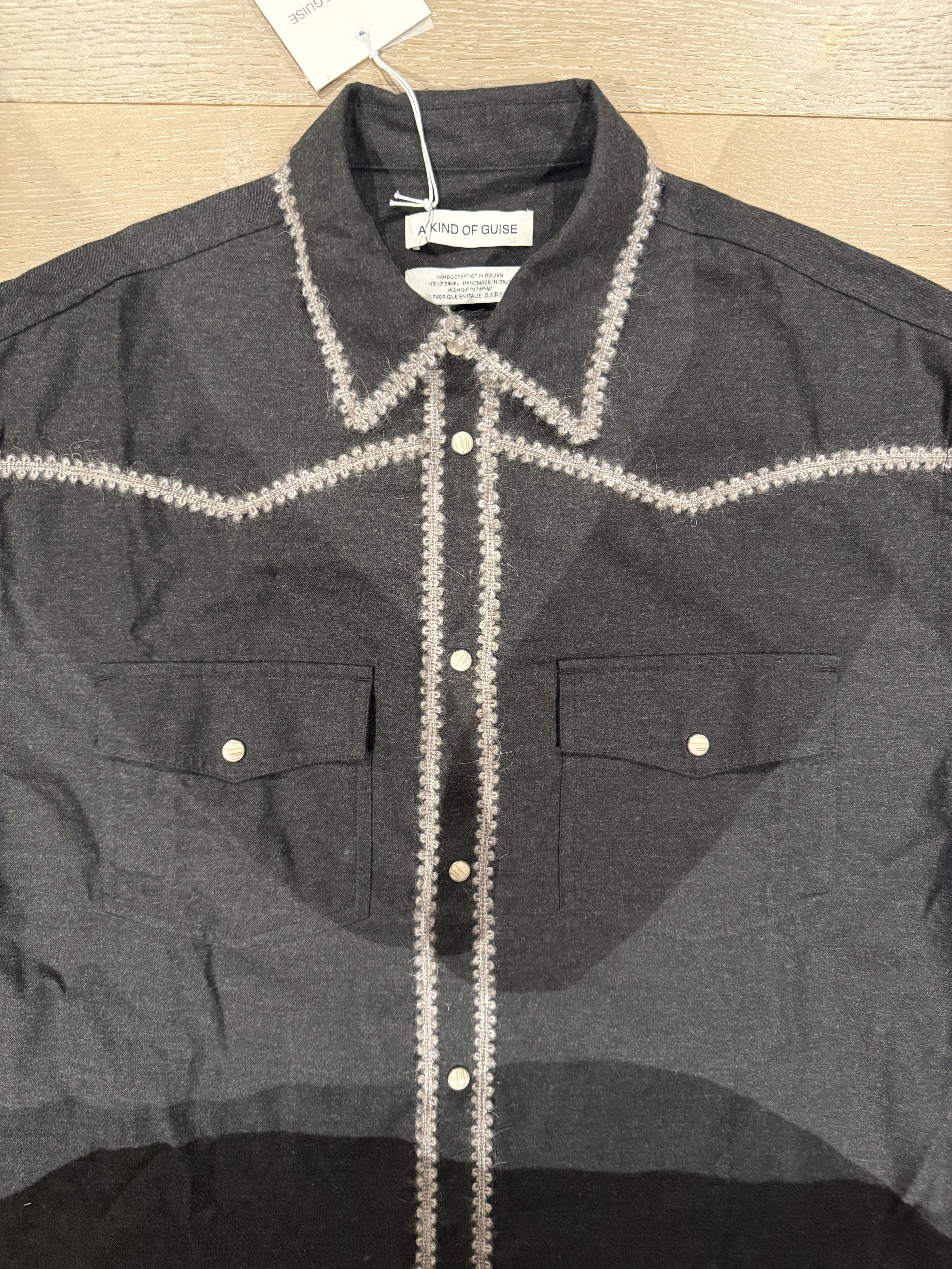 A Kind Of Guise 💚 AW25 A Kind Of Guise Exclusive Yahi Shirt Dark Umber NEW Size US S / EU 44-46 / 1 - 12 Thumbnail
