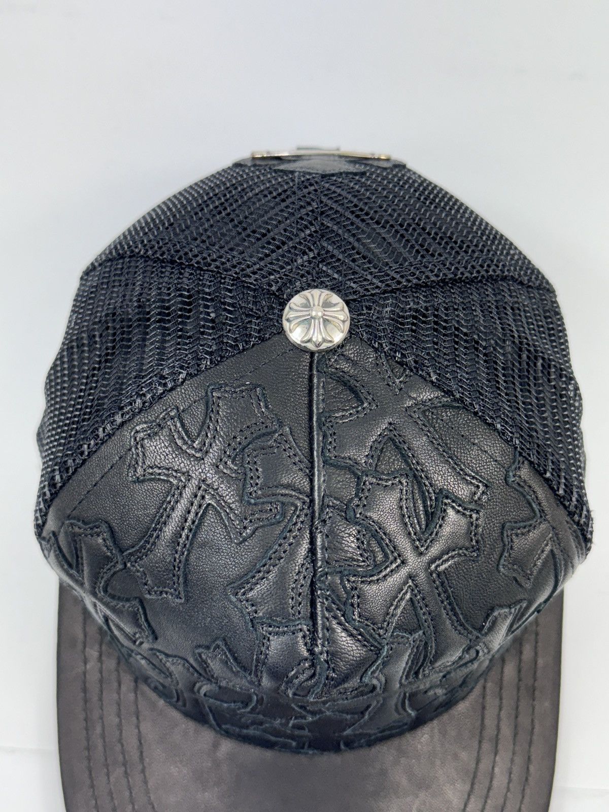 Chrome Hearts CROSS FLOODED LEATHER LOGO TRUCKER CAP Size ONE SIZE - 4 Thumbnail