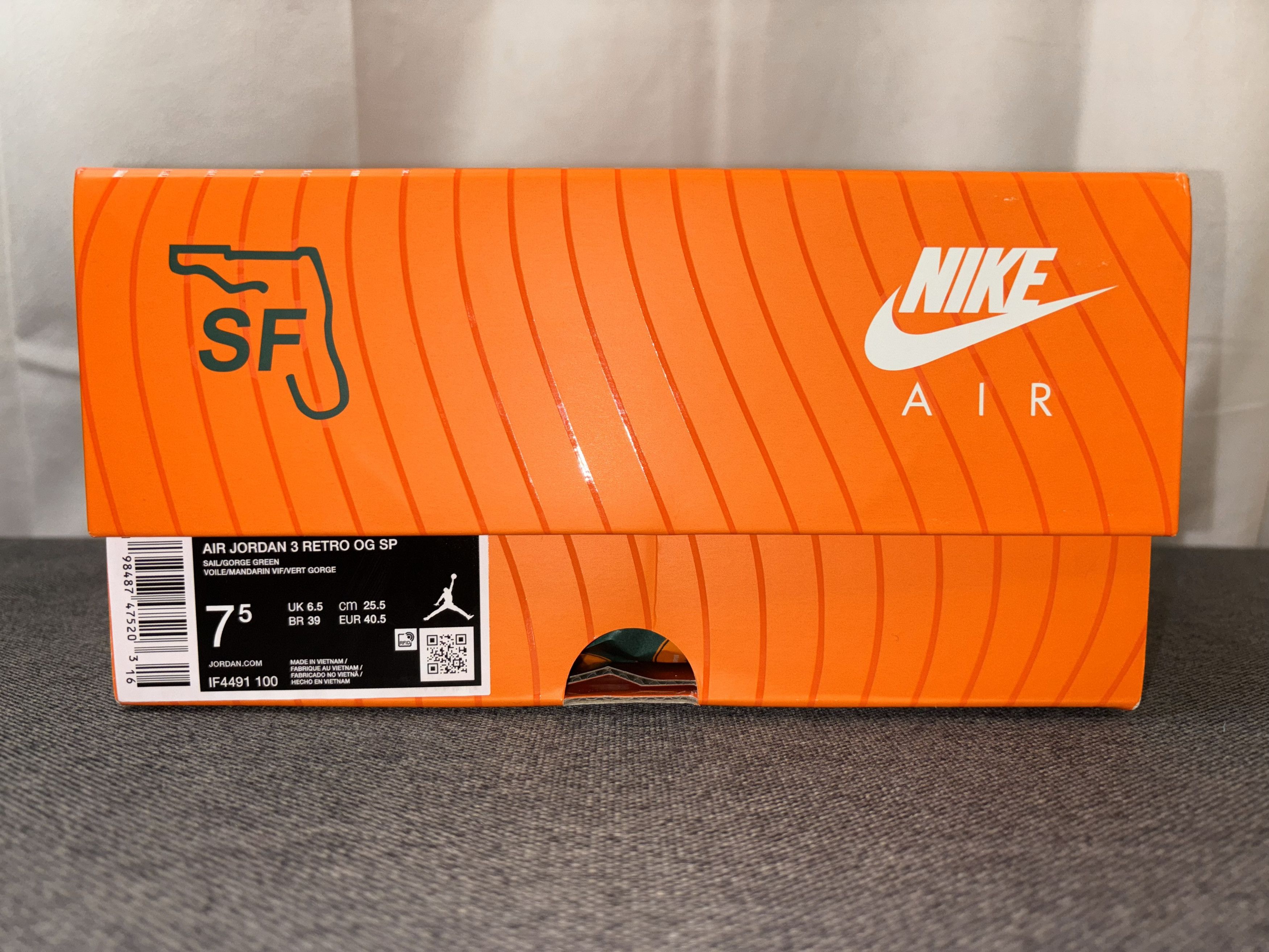 Jordan Brand Nike Air Jordan 3 Retro OG SP SoleFly Miami 7.5 IF4491-100 Size US 7.5 / EU 40-41 - 2 Thumbnail
