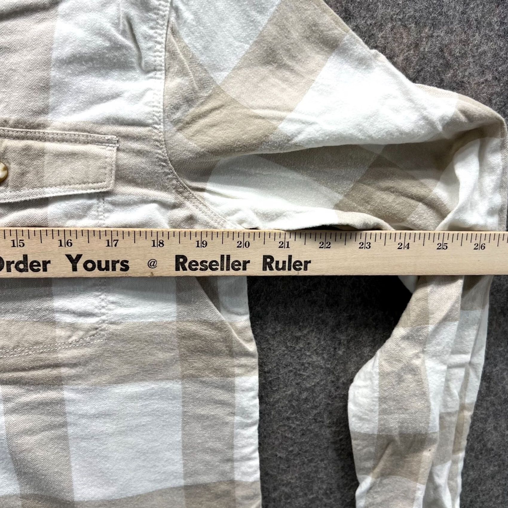 Mountain Hardwear VINTAGE Mountain Hardwear Shirt Womens Medium Beige White Button Down Check Outdoors Size M / US 6-8 / IT 42-44 - 5 Thumbnail