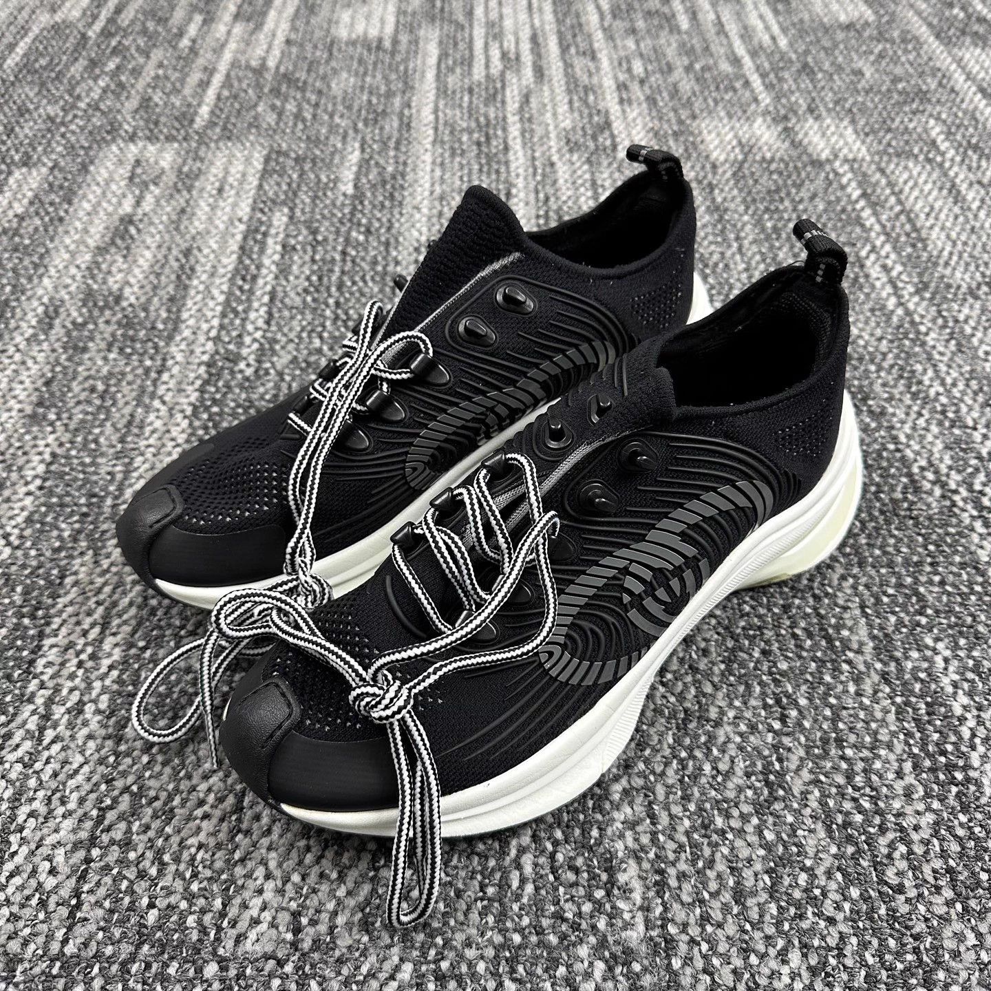 Gucci Gucci Run Fabric Sneaker 41 99 New Size US 8 / EU 41 - 1 Thumbnail
