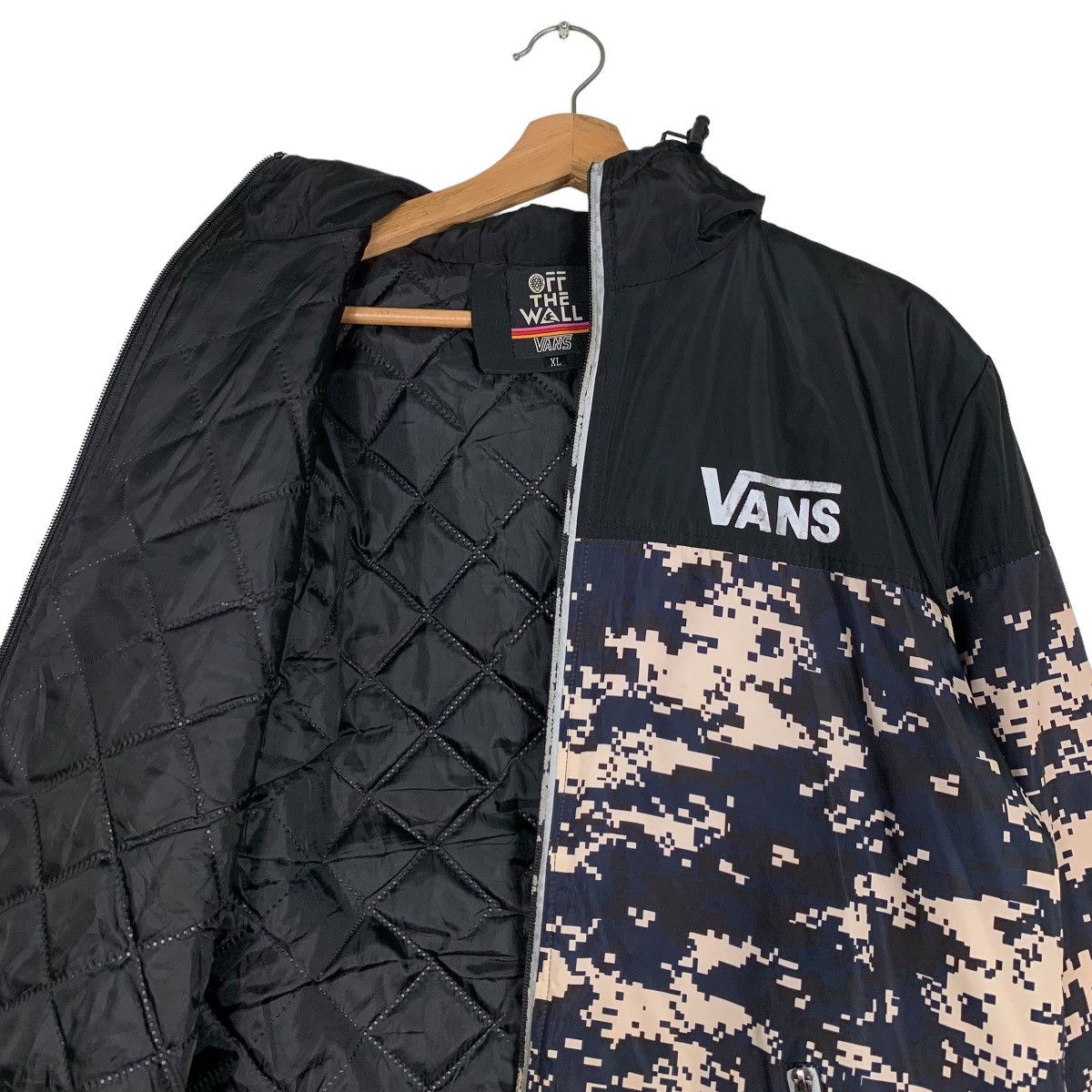 Vans VANS Of The Wall Digital Camo Hoodie Jacket #0455-C21 Size US XL / EU 56 / 4 - 8 Thumbnail