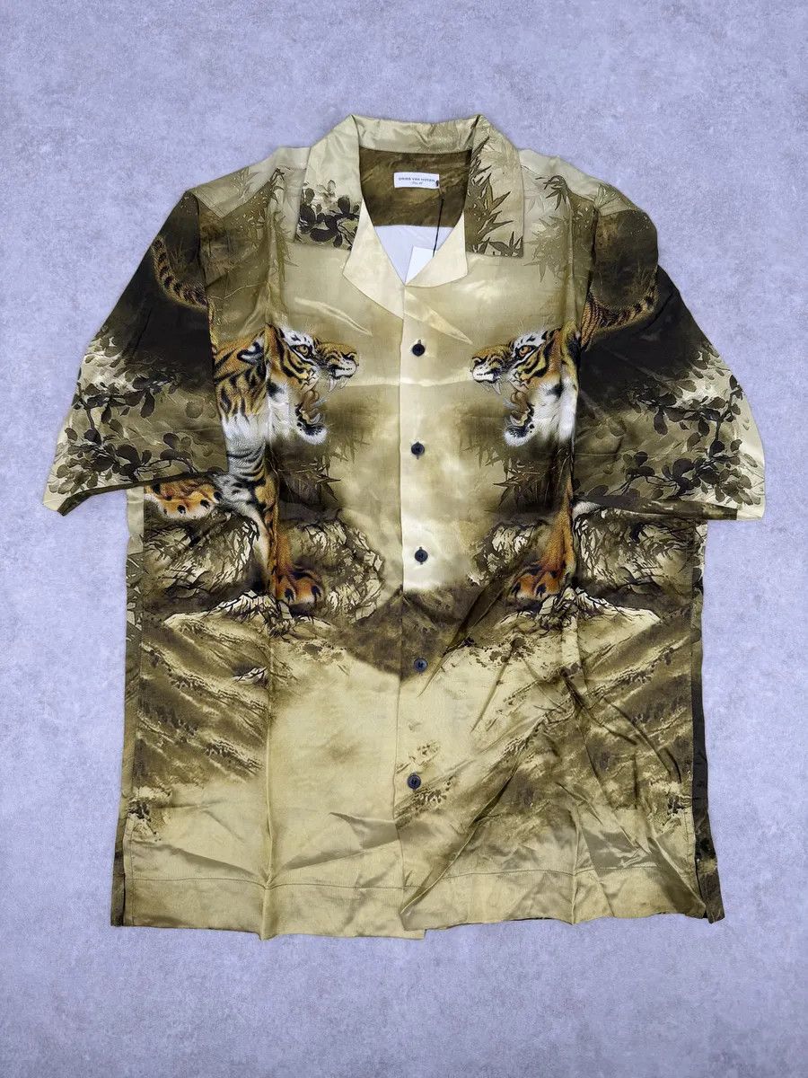 Dries Van Noten FW2020 Dries Van Noten Tiger Gold Shirt Size US S / EU 44-46 / 1 - 6 Thumbnail