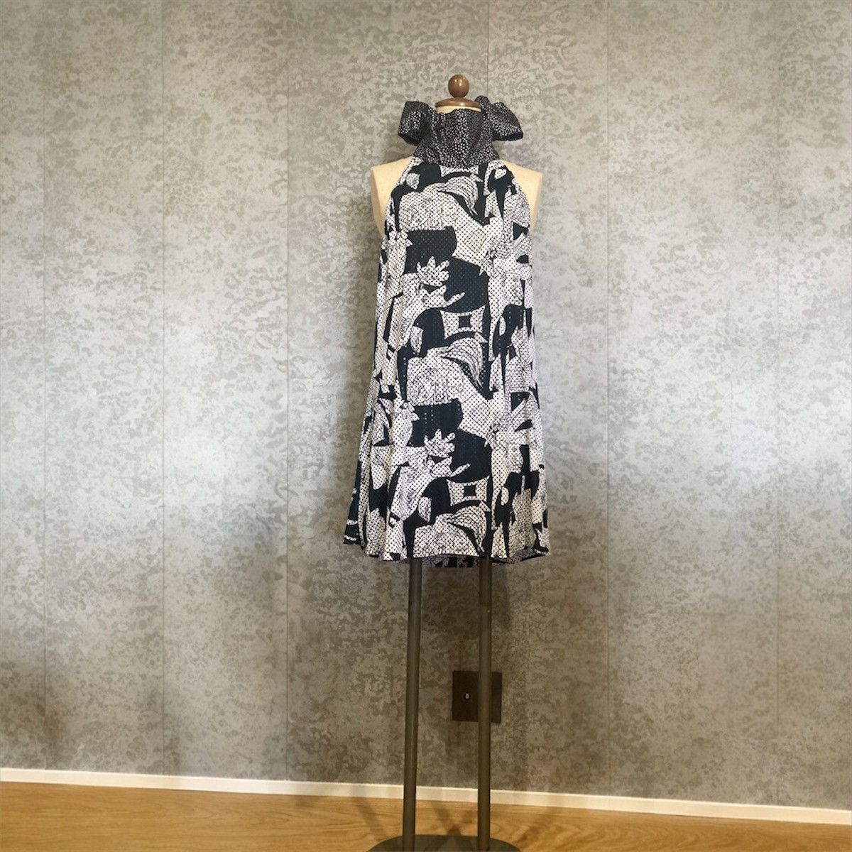 Japanese Brand 2000s Runway Graphic Halter Dress / Fairy Grunge Archive Size S / US 4 / IT 40 - 1 Thumbnail