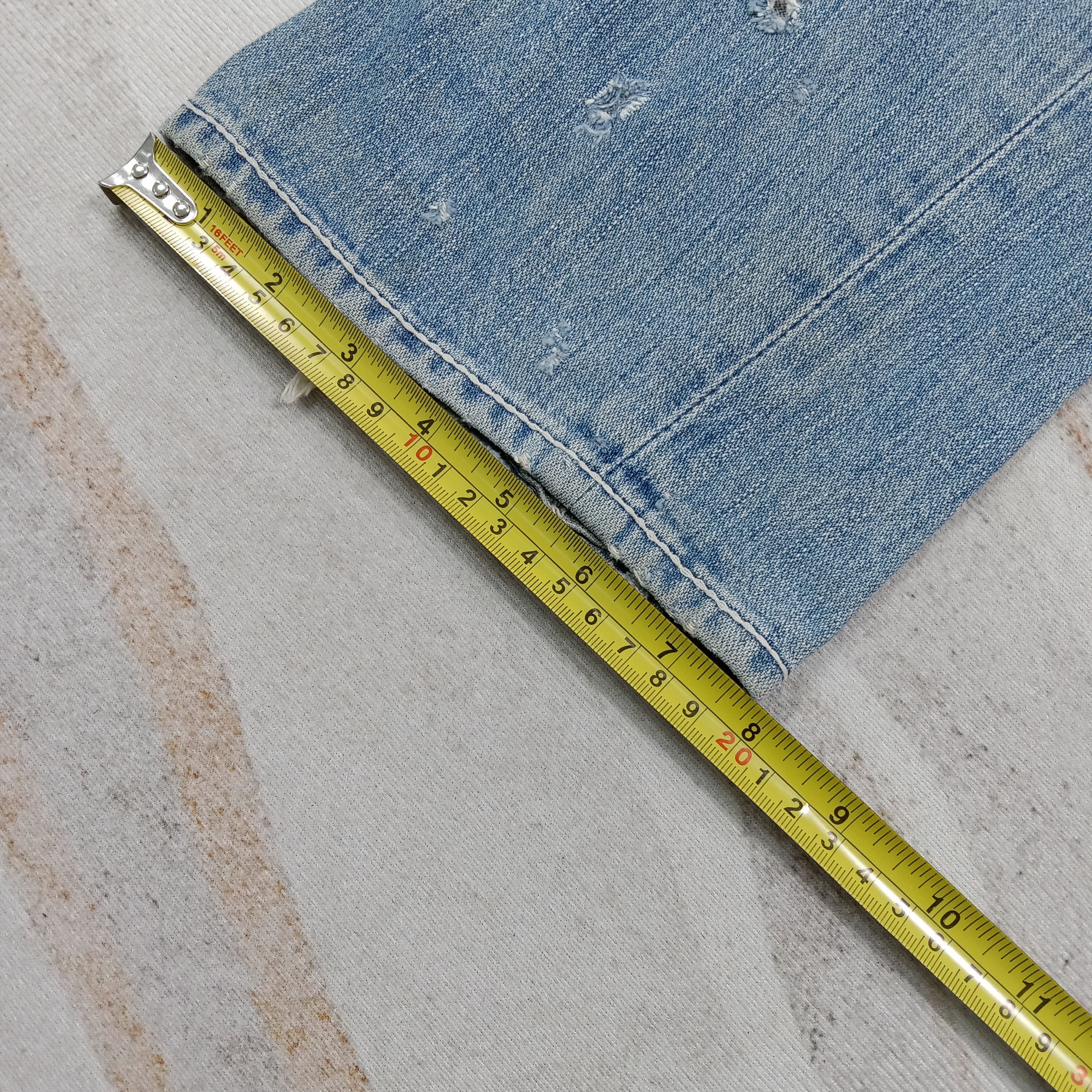 True Religion True Religion American Distressed Denim Jeans C272N13 Size US 33 - 14 Thumbnail