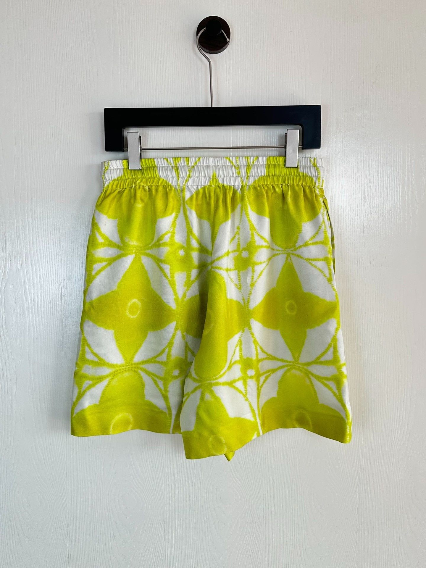 Louis Vuitton Louis Vuitton White Yellow Ink Wash Shorts Size US 28 / EU 44 - 2 Thumbnail