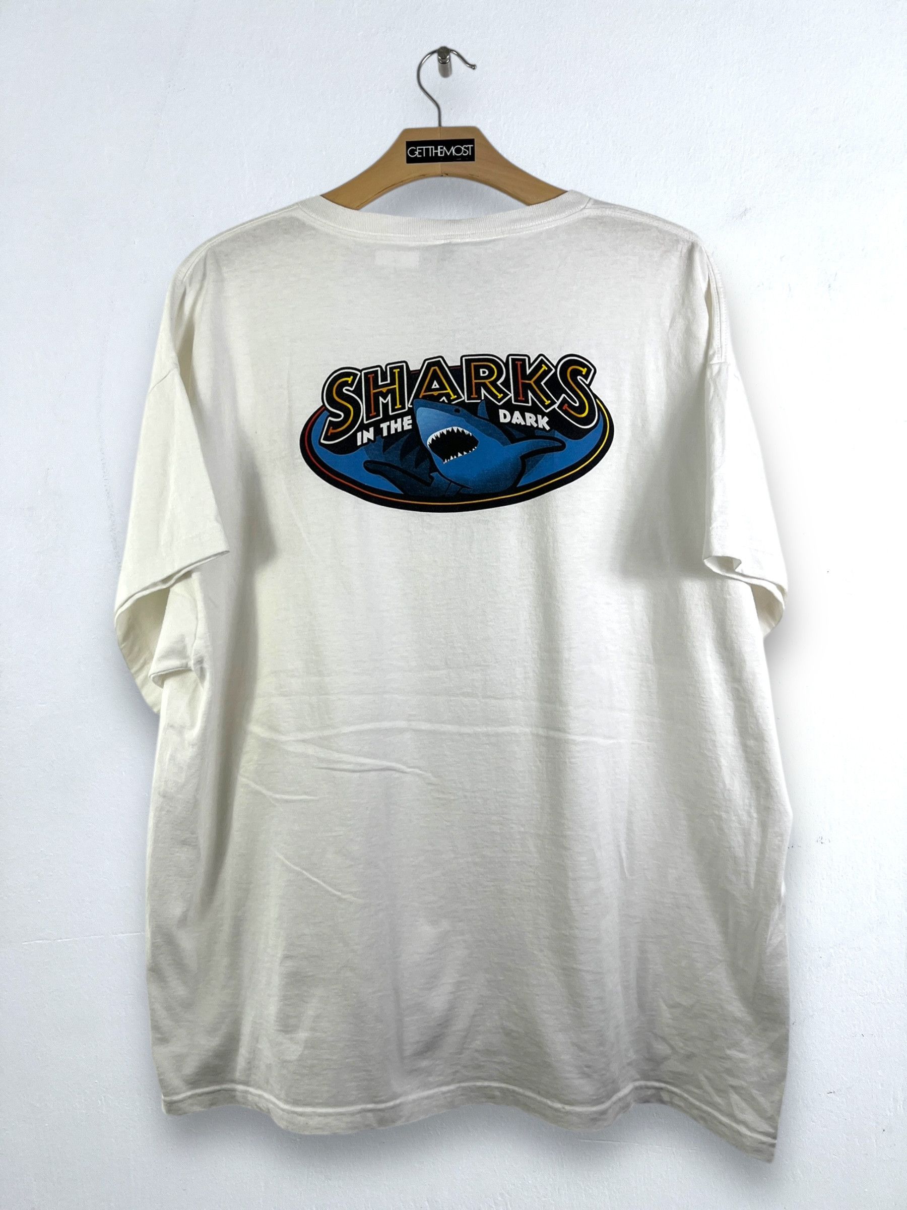 Other No.4755 Six Flags Shark in the Dark Graphic Tee (XXL) Size US XXL / EU 58 / 5 - 1 Thumbnail