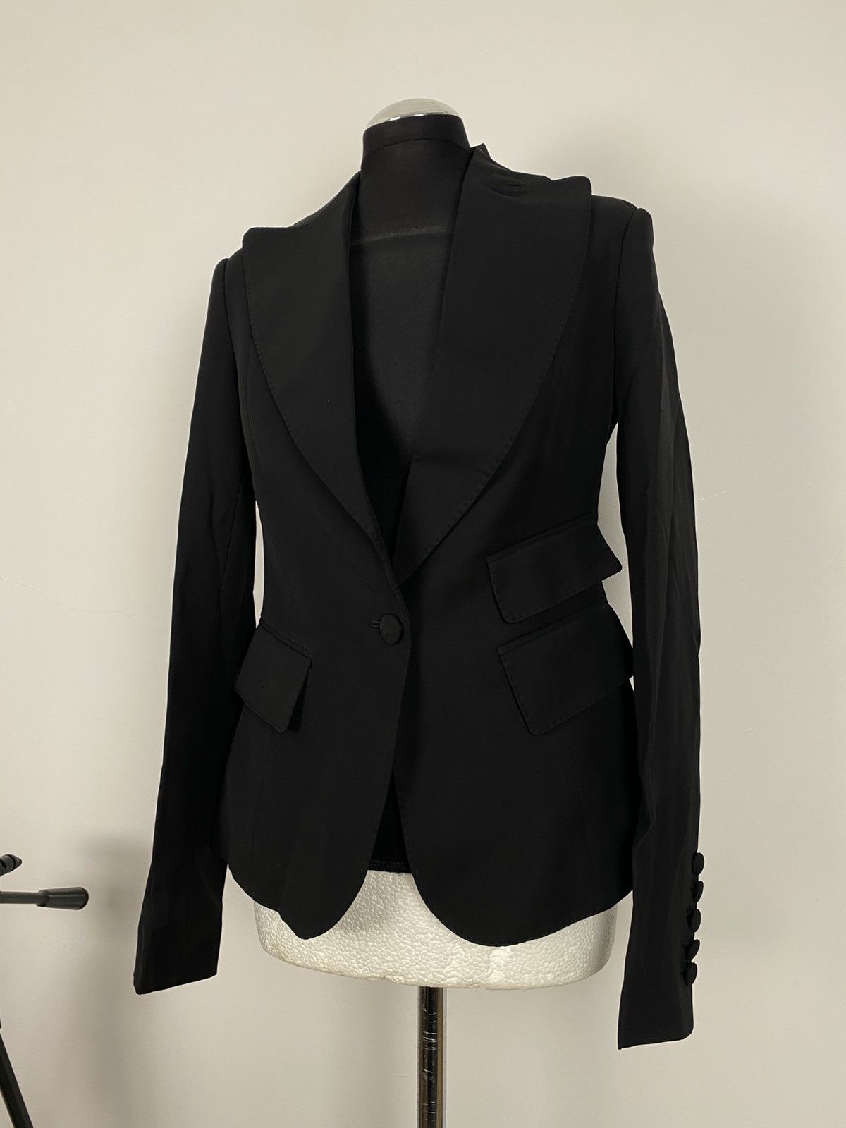 Tom Ford Tom Ford Blazer Archive Tailored Button Front Lined high end Size M / US 6-8 / IT 42-44 - 16 Thumbnail