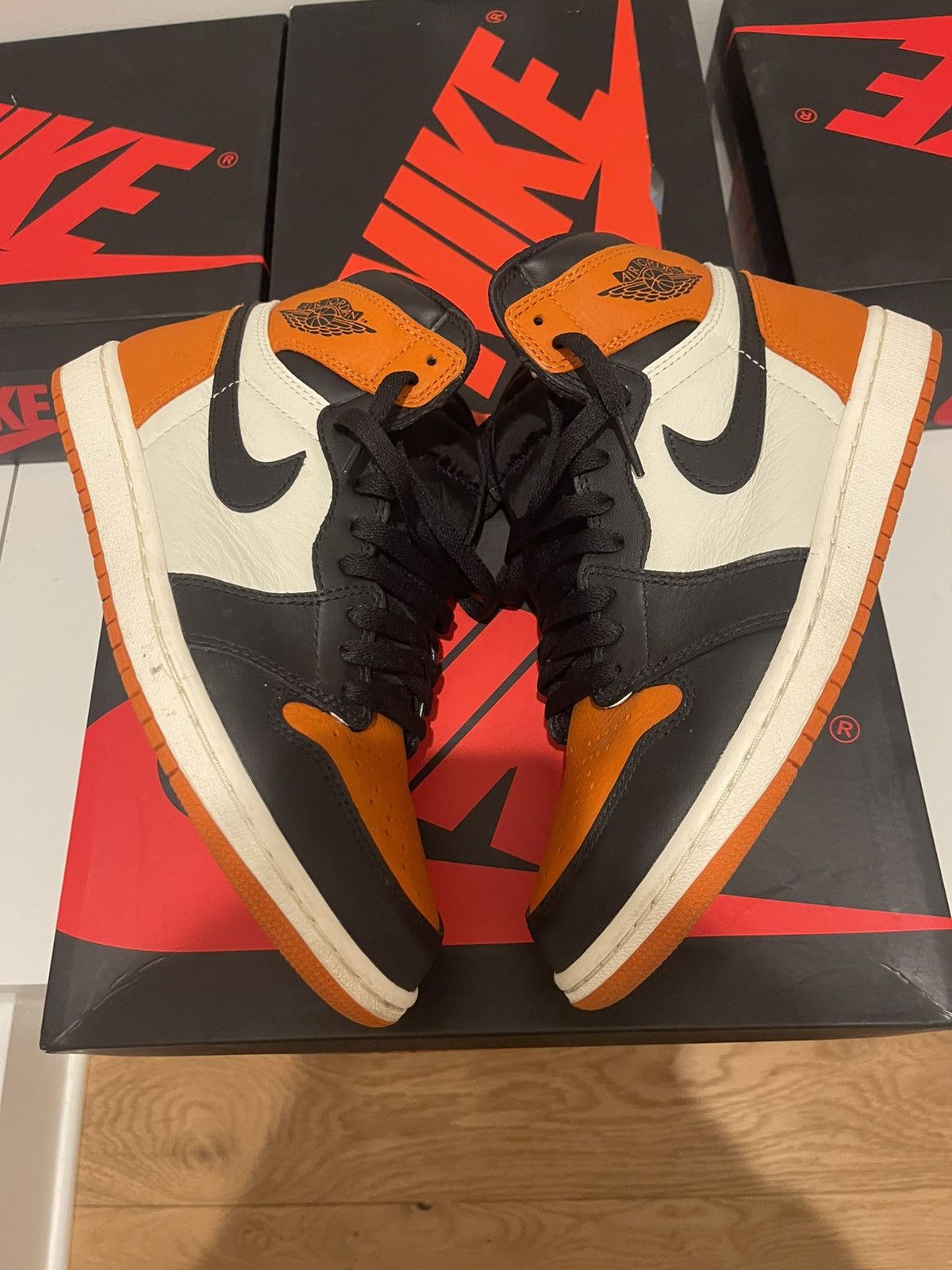 Jordan Brand Jordan Air Jordan 1 Retro High OG Shattered Backboard 2015 Size US 8.5 / EU 41-42 - 1 Thumbnail