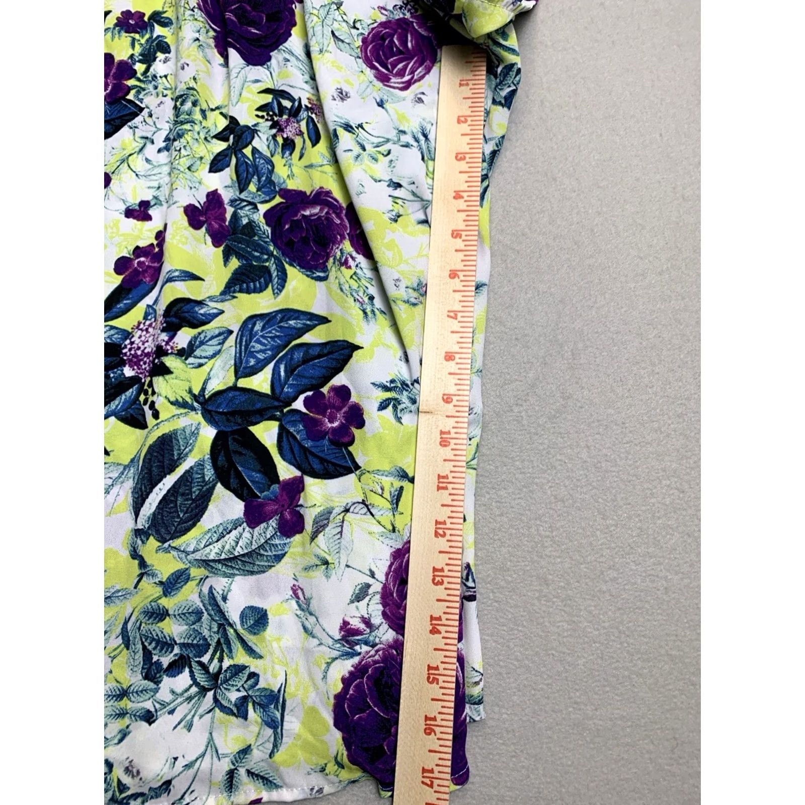 Torrid Torrid Georgette Chain-Link Cold Shoulder Blouse 4X Multicolor Floral Bohemian Classic Spring Summer Fall Winter Womens Blouse Size XXL / US 16-18 / IT 52-54 - 6 Thumbnail