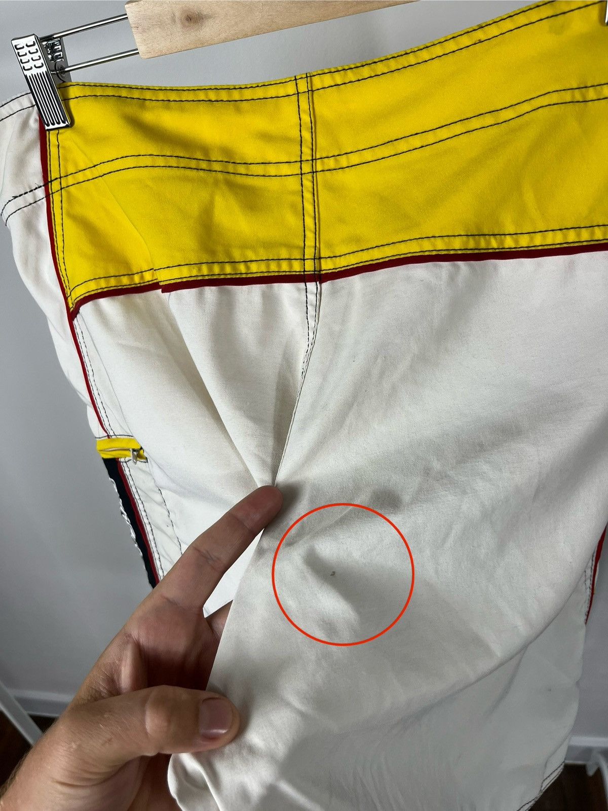 Quiksilver Vintage Quiksilver Board Shorts Yellow White Surf Trunks Size US 34 / EU 50 - 10 Thumbnail