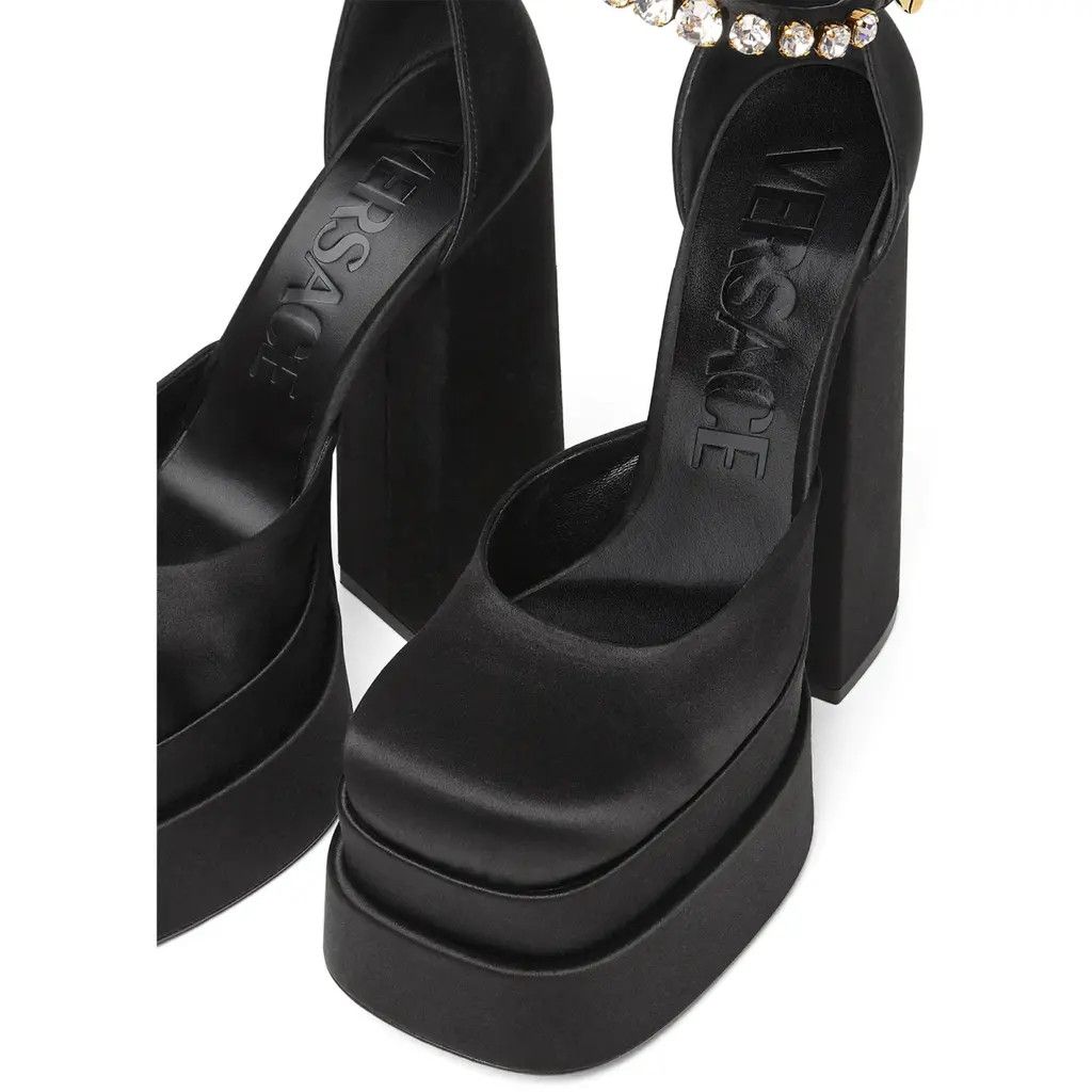 Versace o1s22i1n1024 Medusa Aevitas Double Platform Pumps in Black Size US 9 / IT 39 - 3 Thumbnail