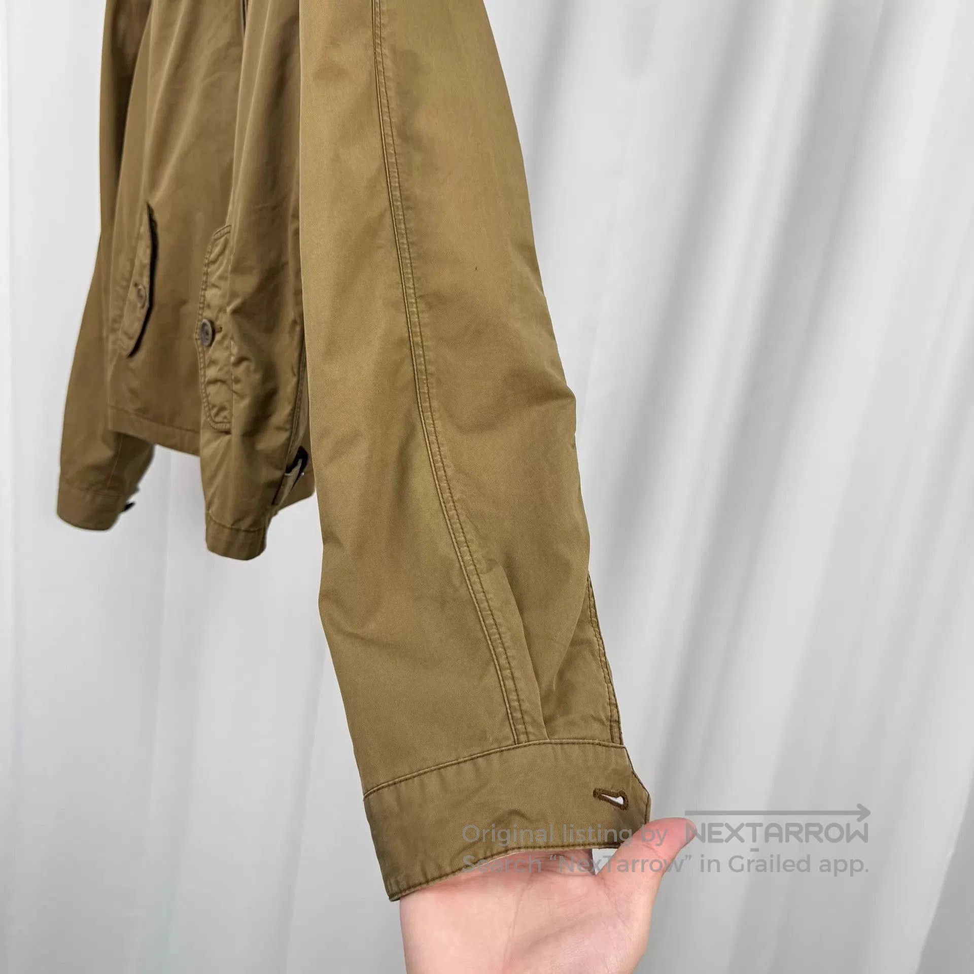 Burberry Beige Lightweight Jacket with Zip Pockets . Size US S / EU 44-46 / 1 - 4 Thumbnail