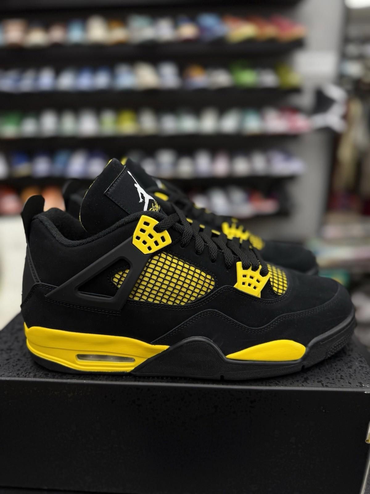 Jordan Brand Size 13 - Nike Air Jordan 4 Retro Thunder Yellow Black 2023 Size US 13 / EU 46 - 1 Thumbnail