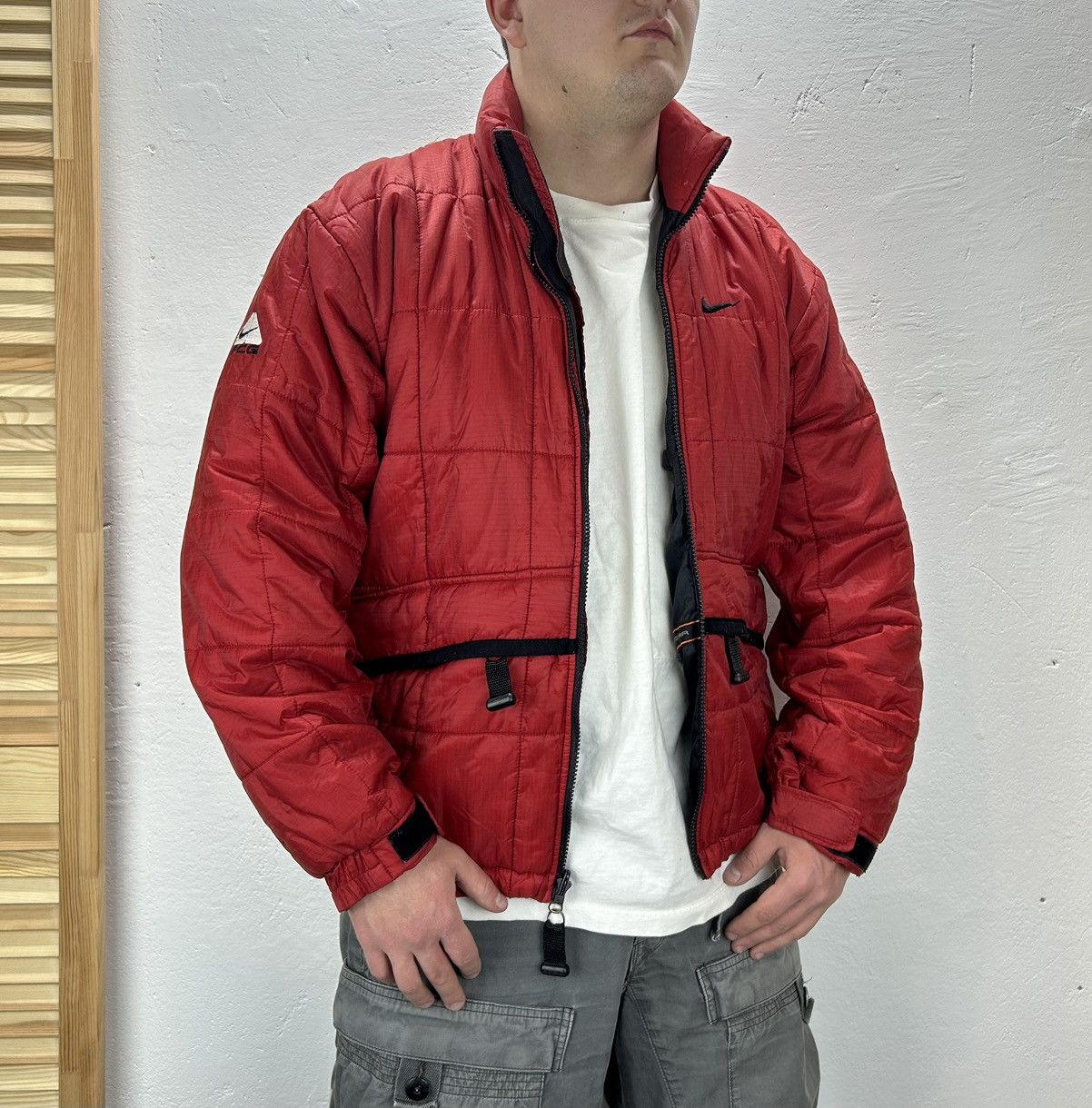 image of Nike Acg Vintage Jacket Size S - M in Red, Men's