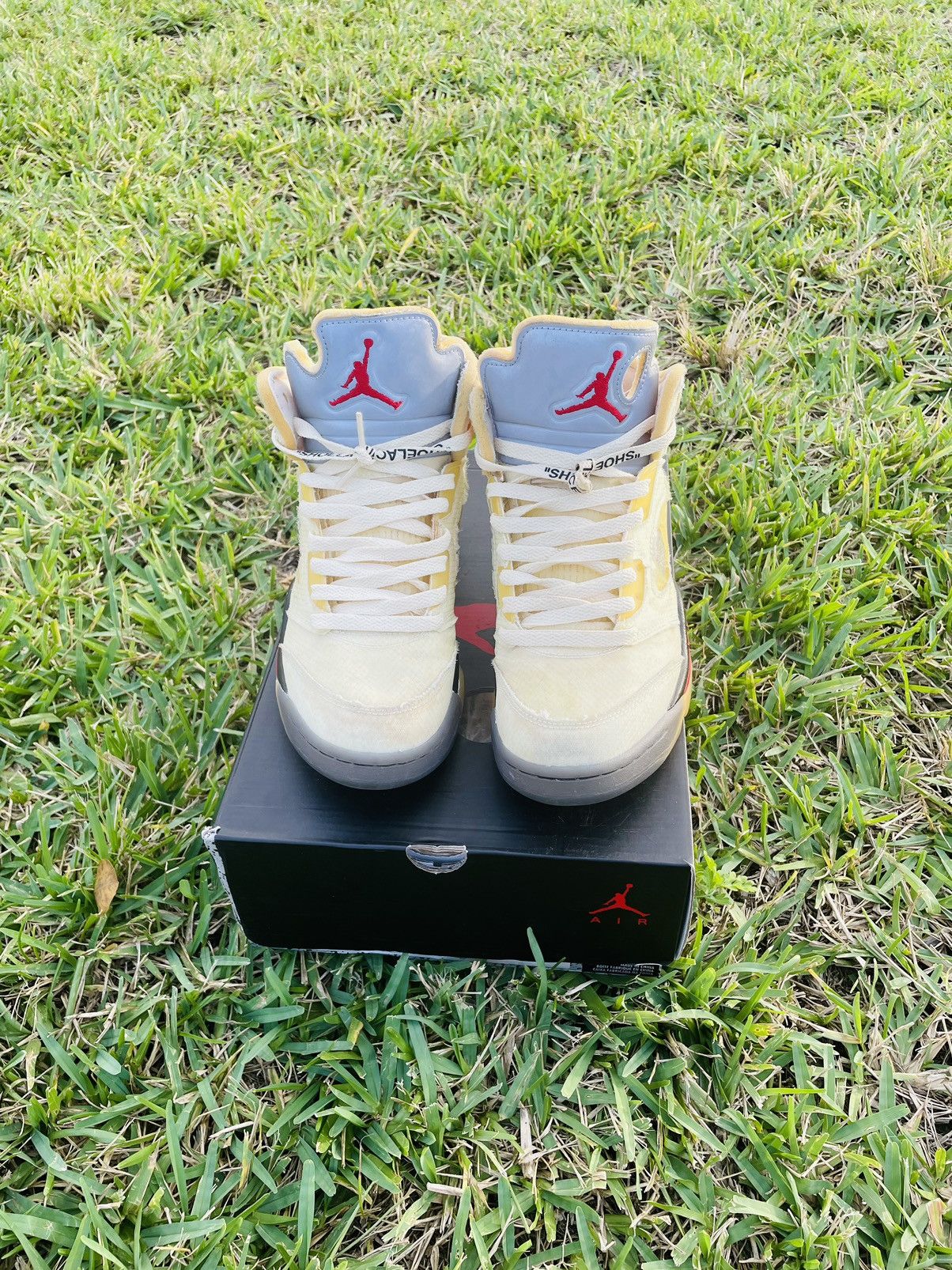 Jordan Brand Off-White x Air Jordan 5 SP ‘Sail’ Size US 7.5 / EU 40-41 - 3 Thumbnail