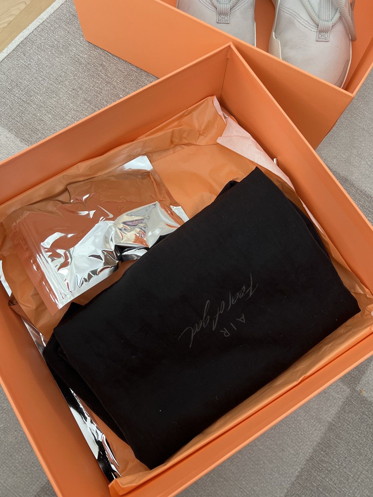 Fear of God × Nike Brand new Nike air fear of god 1 8.5us light bone Size US 8.5 / EU 41-42 - 4 Thumbnail