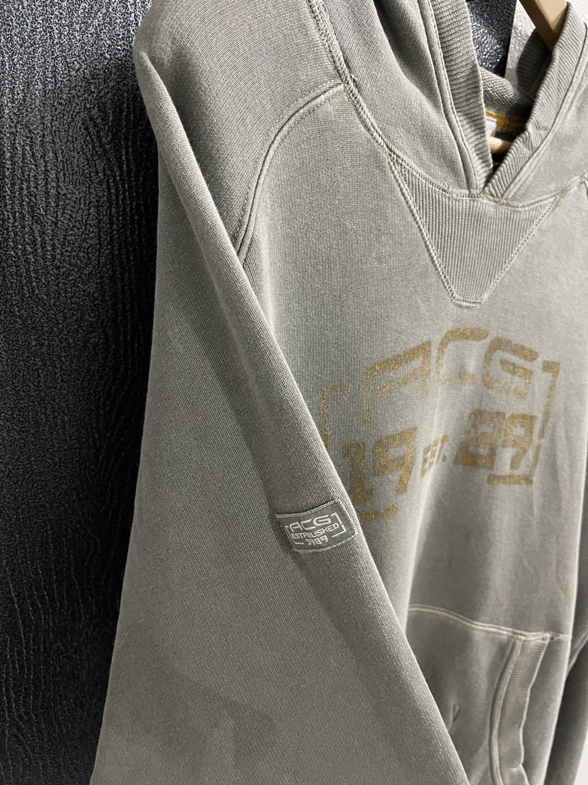 Vintage Vintage Nike ACG Distressed Hoodie Size US XL / EU 56 / 4 - 7 Thumbnail