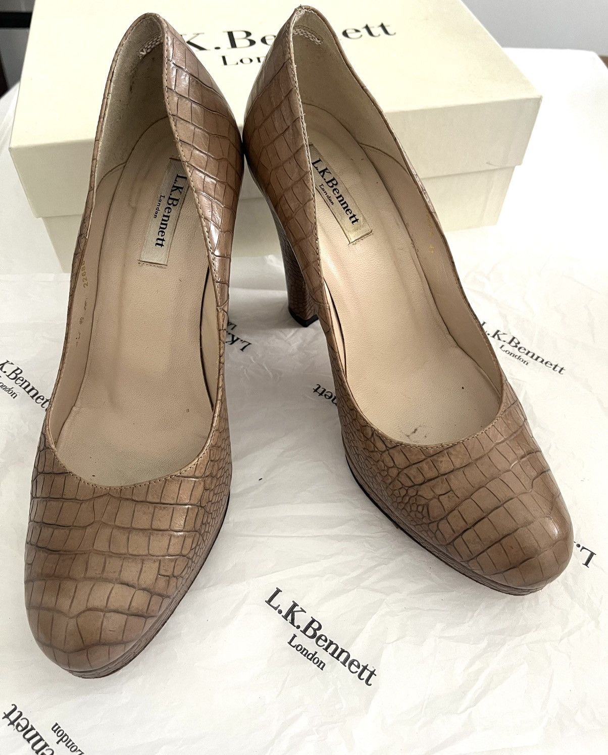 LK Bennett LK Bennett Crocodile Skin Heels Size US 11 / IT 41 - 2 Thumbnail