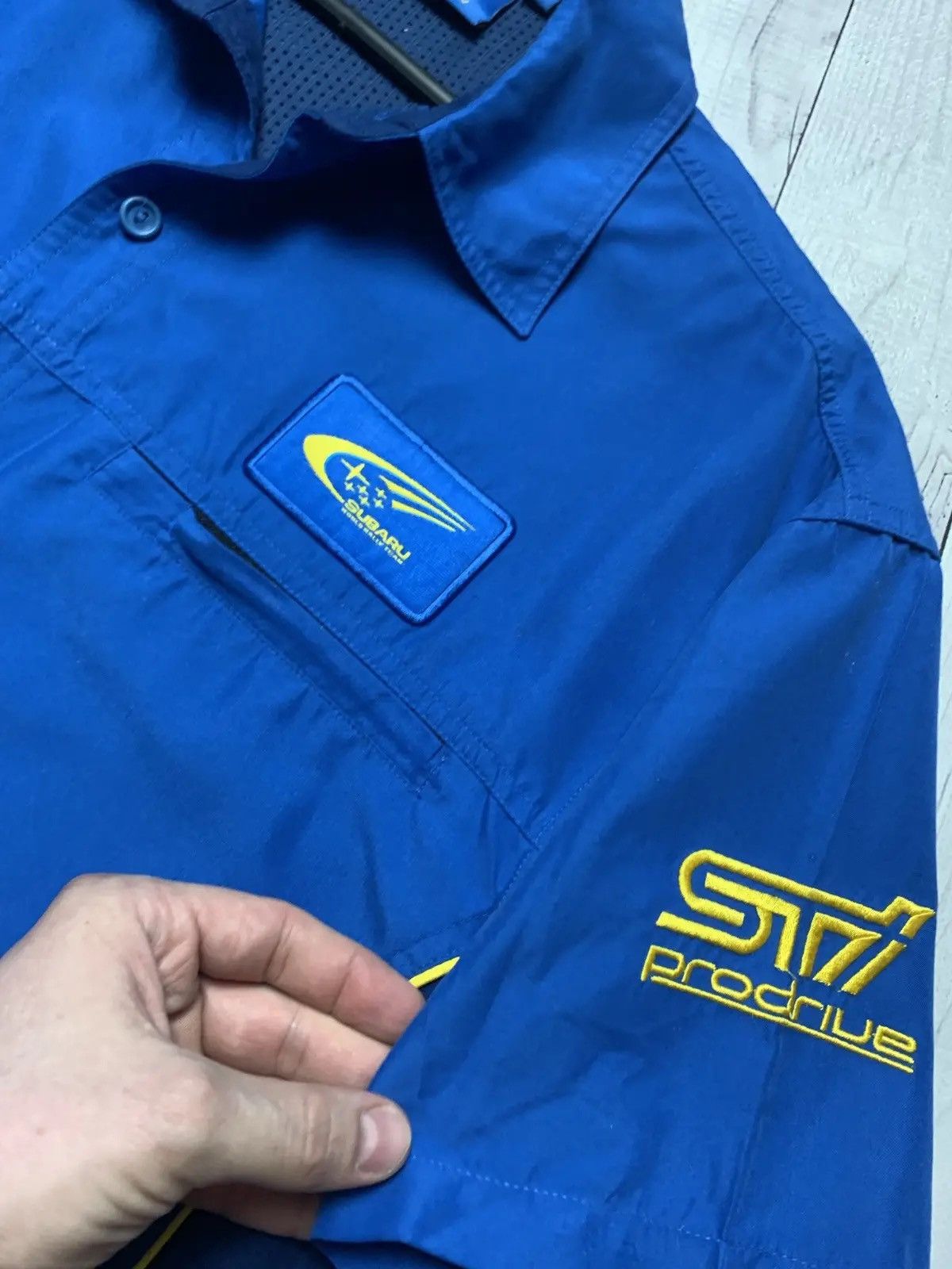 Pirelli Vintage Subaru shirt big logo racing size M Size US M / EU 48-50 / 2 - 4 Thumbnail