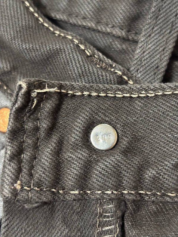 Levi's Vintage Clothing Vintage Levi’s 501 Grey Denim 1998 Made in Hungary W28 L30 Size US 28 / EU 44 - 3 Thumbnail