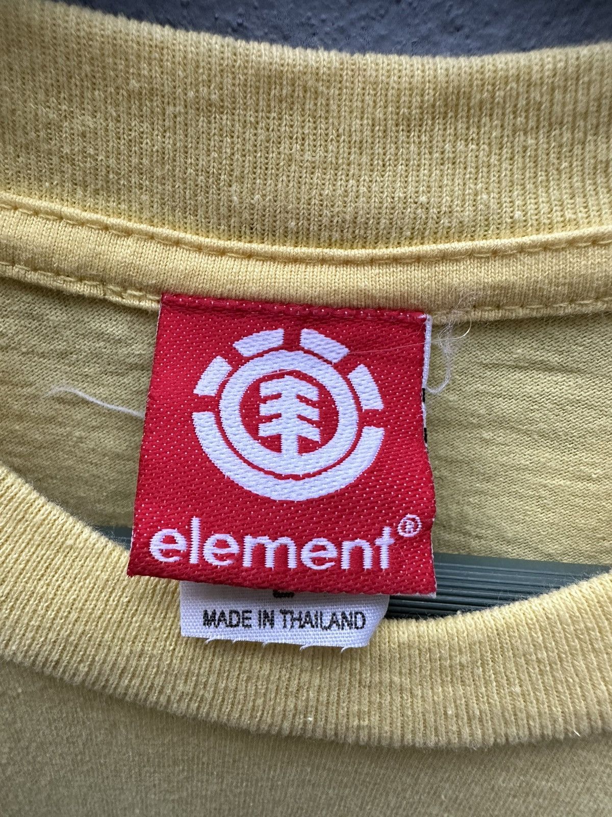 Element Vintage Element Big Logo Streetwear Tshirt A119 Size US M / EU 48-50 / 2 - 7 Thumbnail