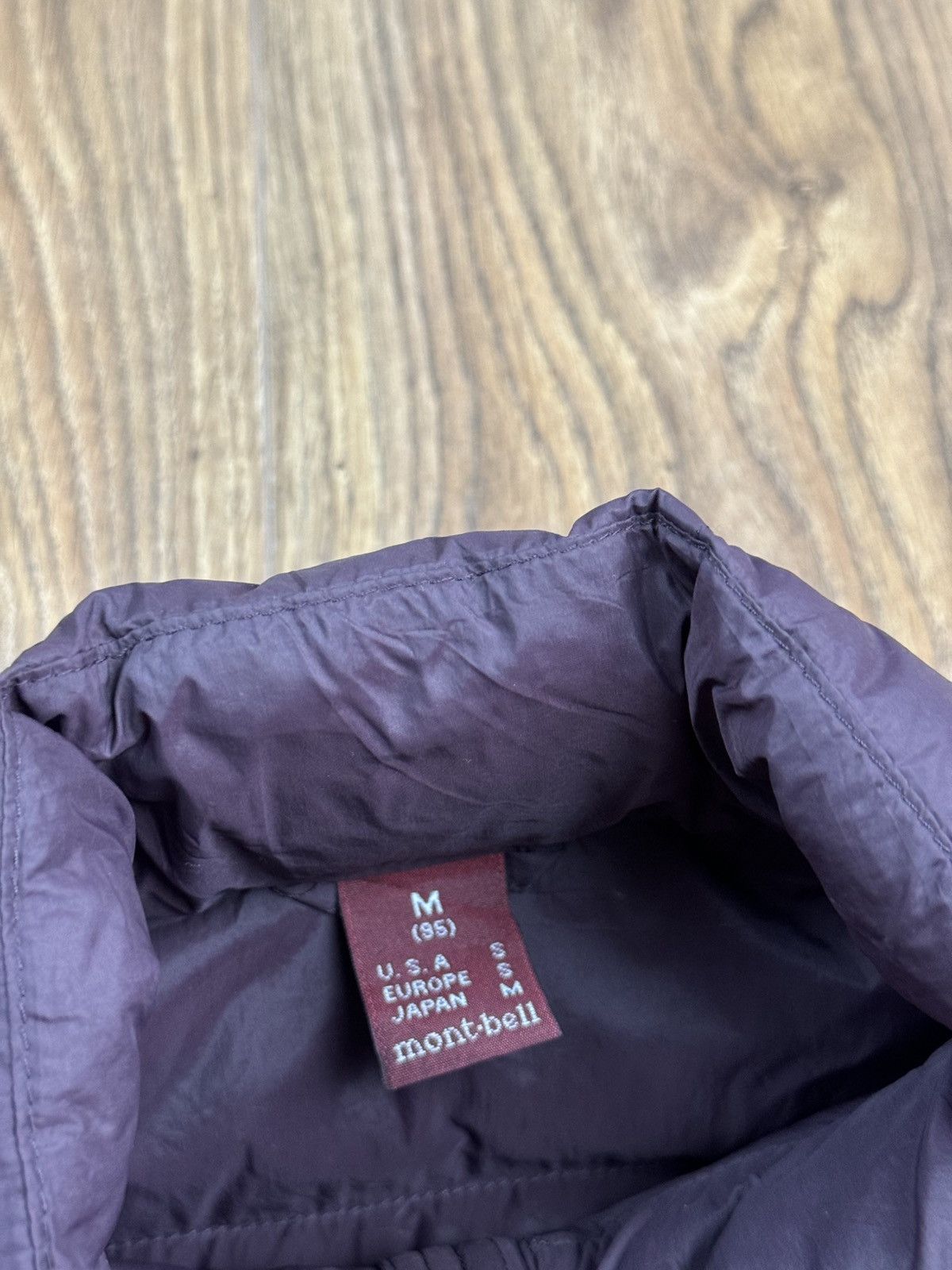 Montbell Down jacket MontBell Japan original casual outdoors item Size US M / EU 48-50 / 2 - 3 Thumbnail