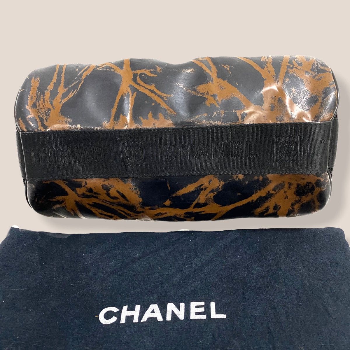 Chanel ‼️LASTDROP‼️AUTH. CHANEL BLACK PRINTED VINLY AND MESH CC SPORT Size ONE SIZE - 8 Thumbnail