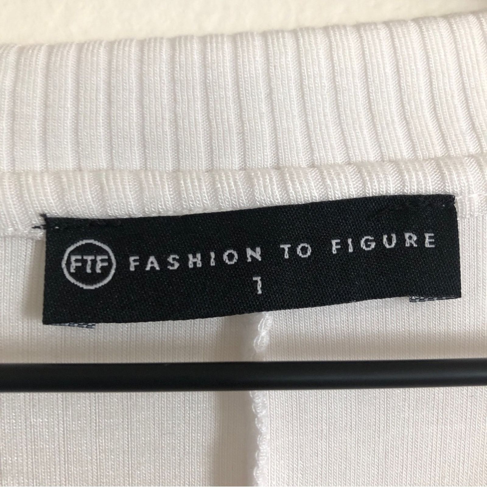 Other Fashion to Figure White Rib Long Sleeve Crop Wrap Blouse Top Size XL / US 12-14 / IT 48-50 - 4 Thumbnail