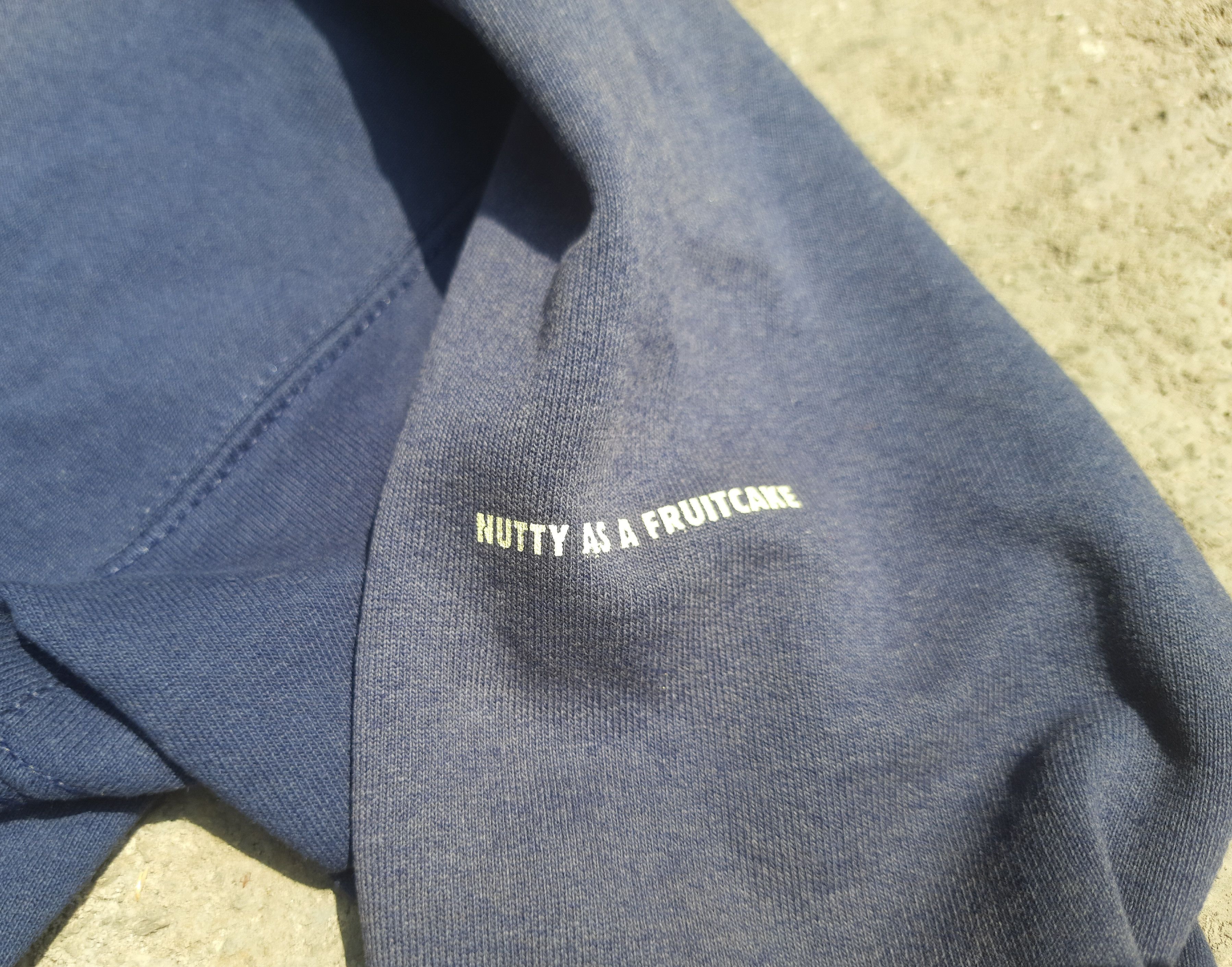 Vintage Vintage Milk Robber Nutty As A Fruit Cake Hoodie Faded Size US L / EU 52-54 / 3 - 6 Thumbnail