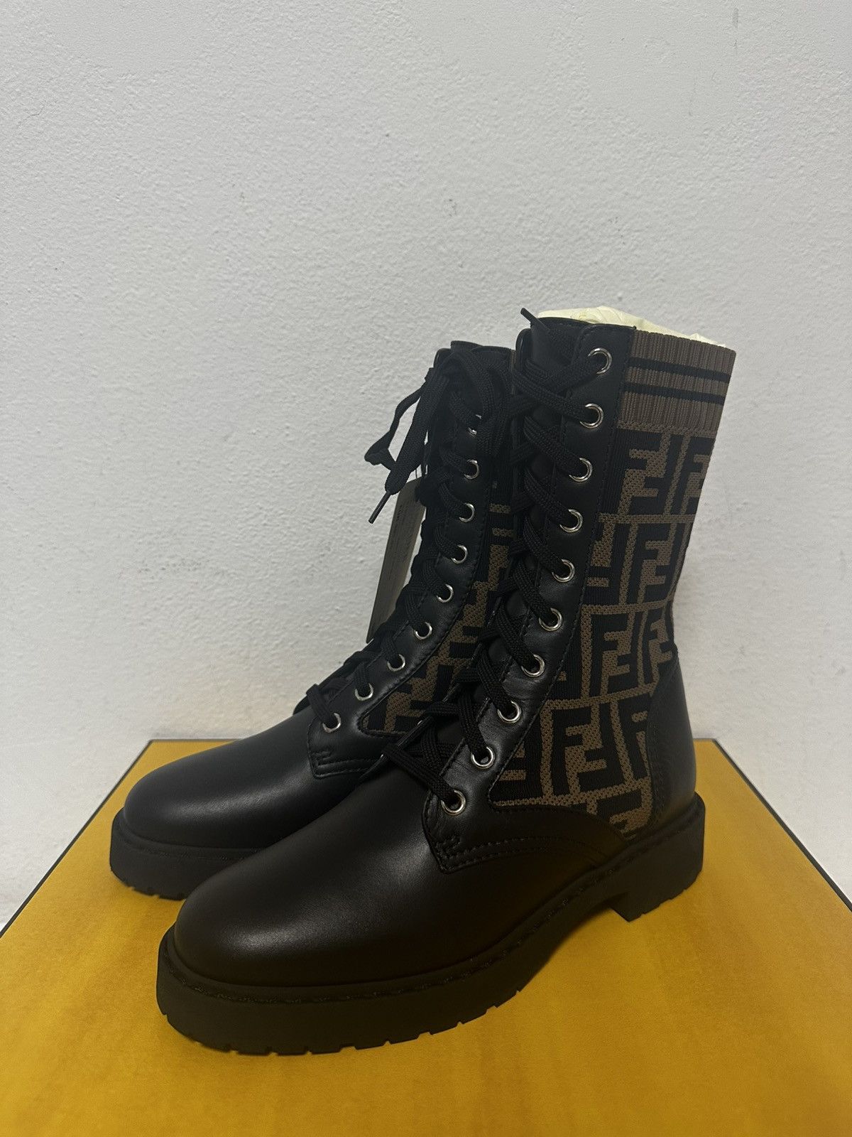 Fendi Fendi Rockoko Boots Size US 6 / IT 36 - 1 Thumbnail