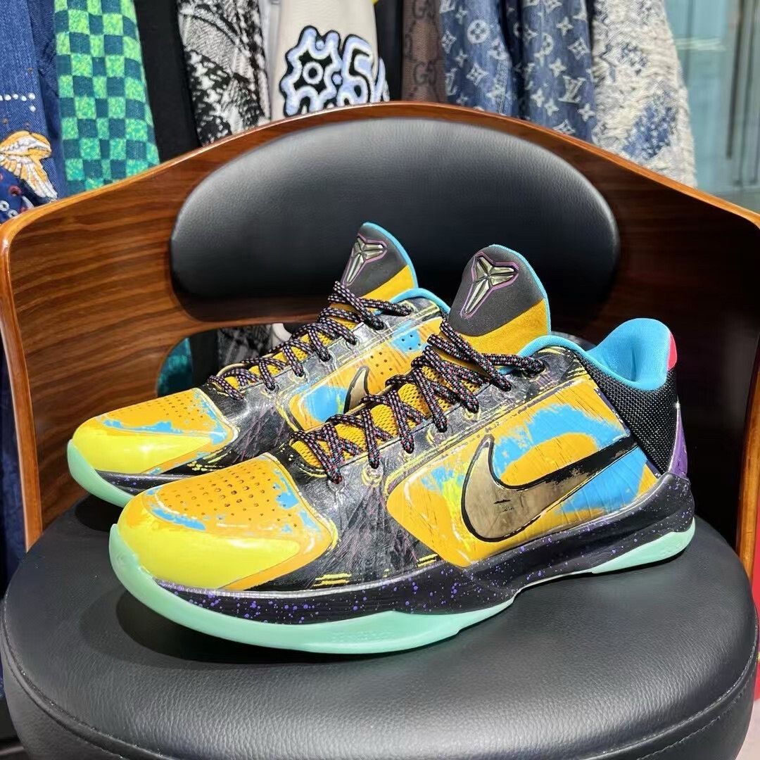 Nike Nike KOBE5 Lowtop Sneakers 45 Men Size US 11.5 / EU 44-45 - 1 Thumbnail