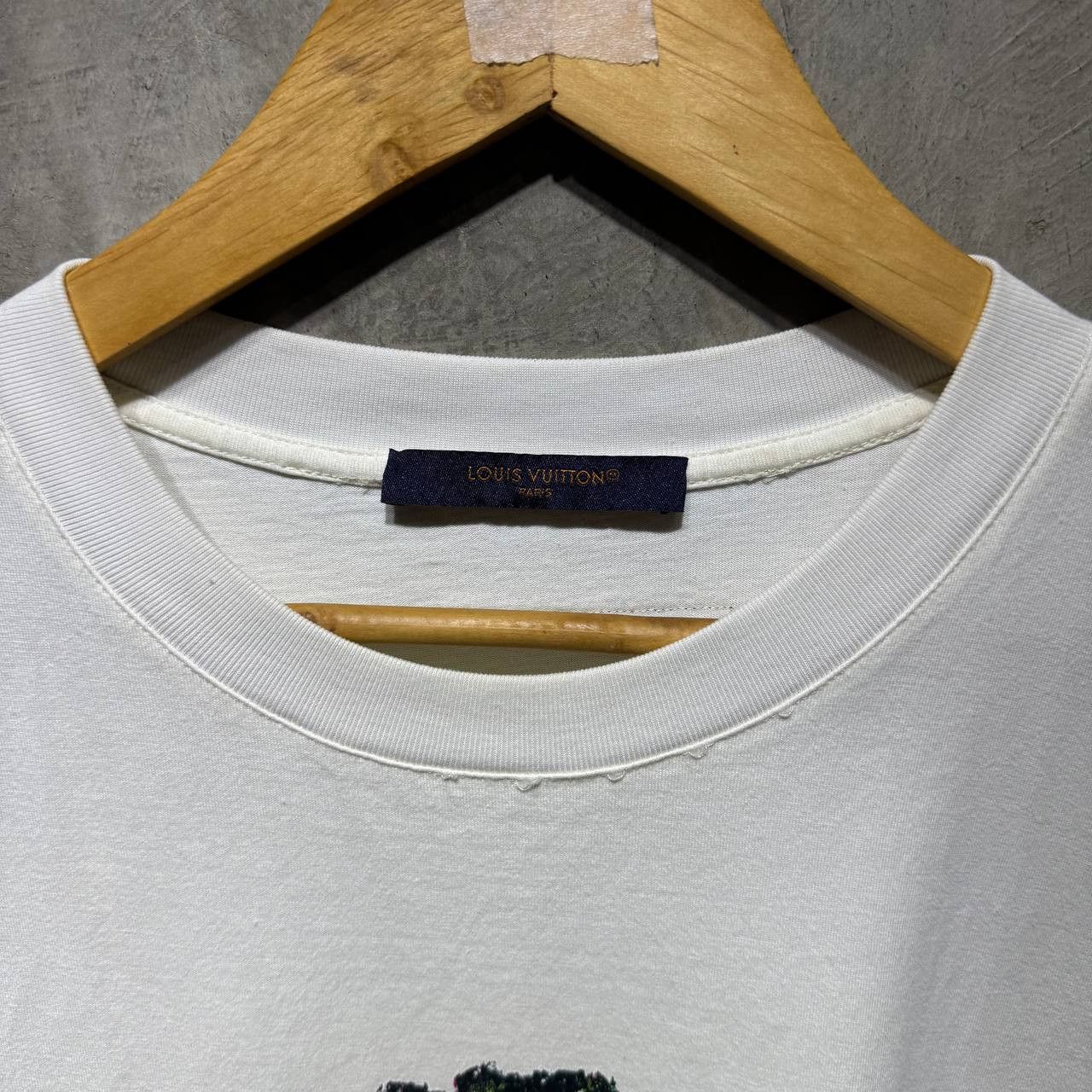 Louis Vuitton Louis Vuitton Neon Working Man tee Size US L / EU 52-54 / 3 - 3 Thumbnail
