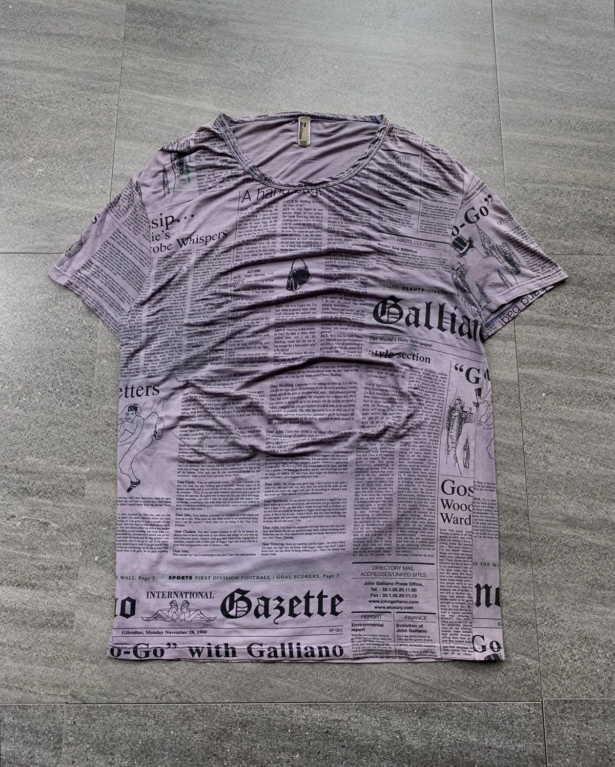 John Galliano FREE TAX! 2000s Gazzete Newspaper tee Size US L / EU 52-54 / 3 - 1 Thumbnail