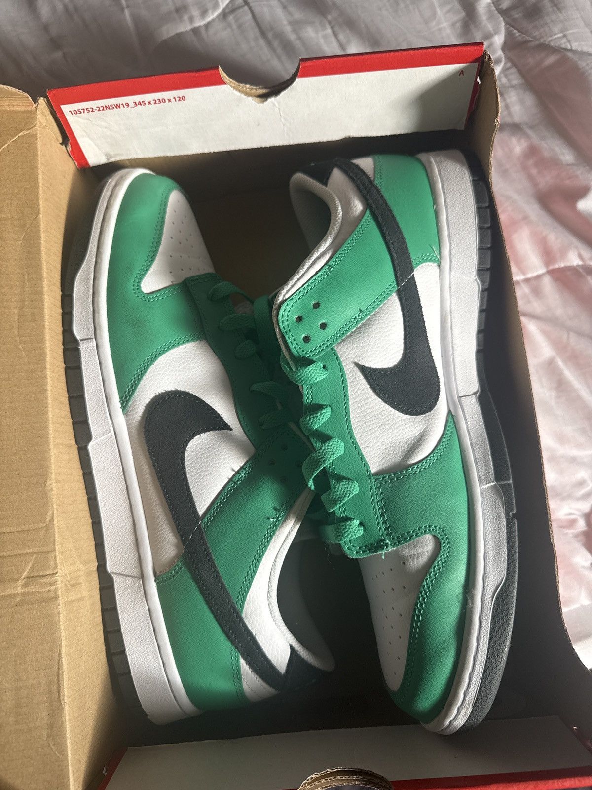 Nike Nike Dunk Low “Stadium Green” Size US 13 / EU 46 - 1 Thumbnail
