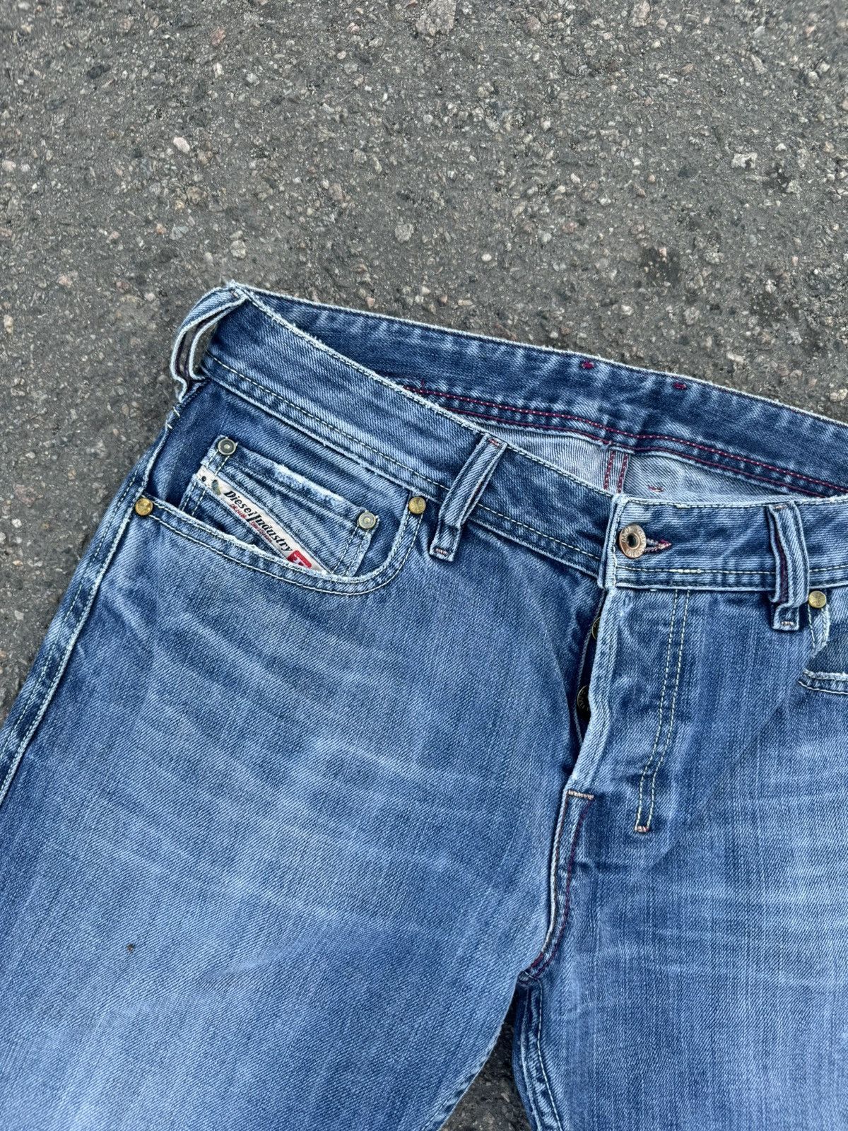 Diesel × Vintage Vintage Y2K Diesel Embroidered Logo Pocket Denom Jeans Pants Size US 31 - 2 Thumbnail