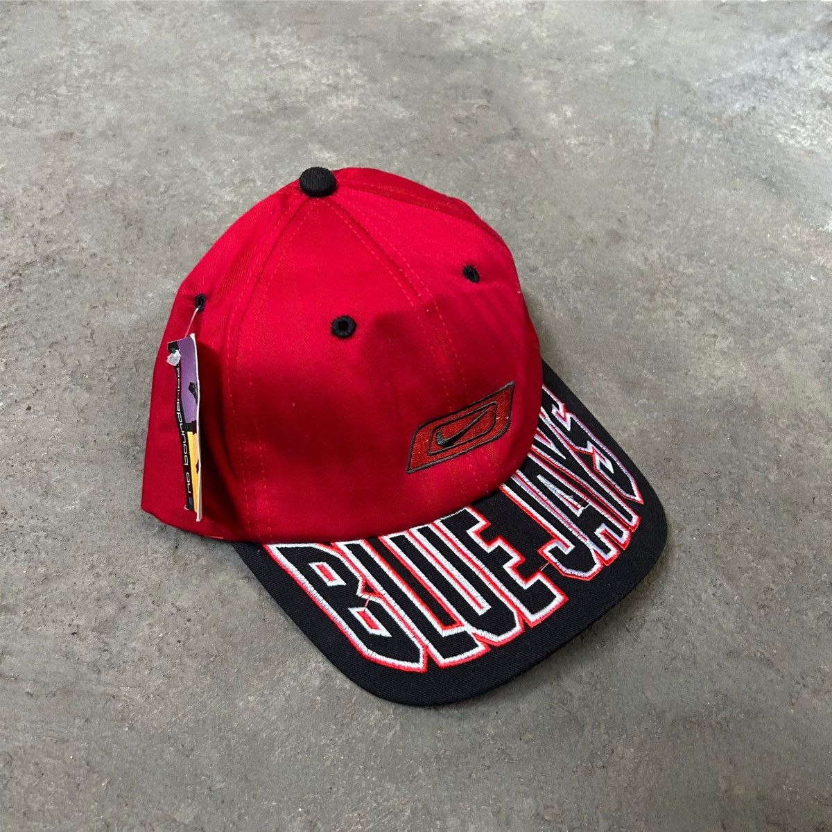 MLB × Nike × Vintage Early 2000s no boundaries Nike Bootleg Blue Jays Vintage Hat Size ONE SIZE - 2 Thumbnail