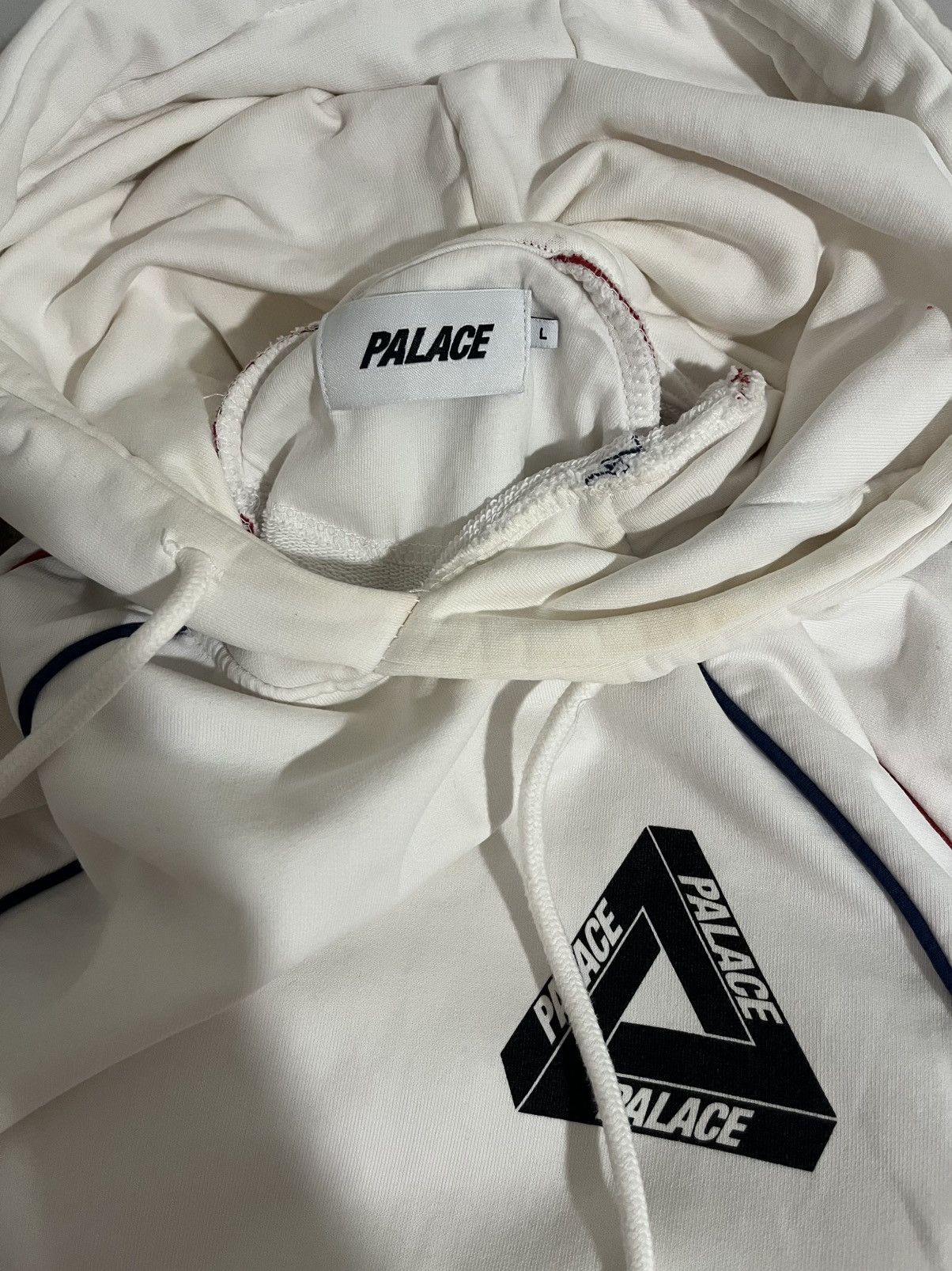 Palace Palace Pipeline Hood (White) Size US L / EU 52-54 / 3 - 2 Thumbnail