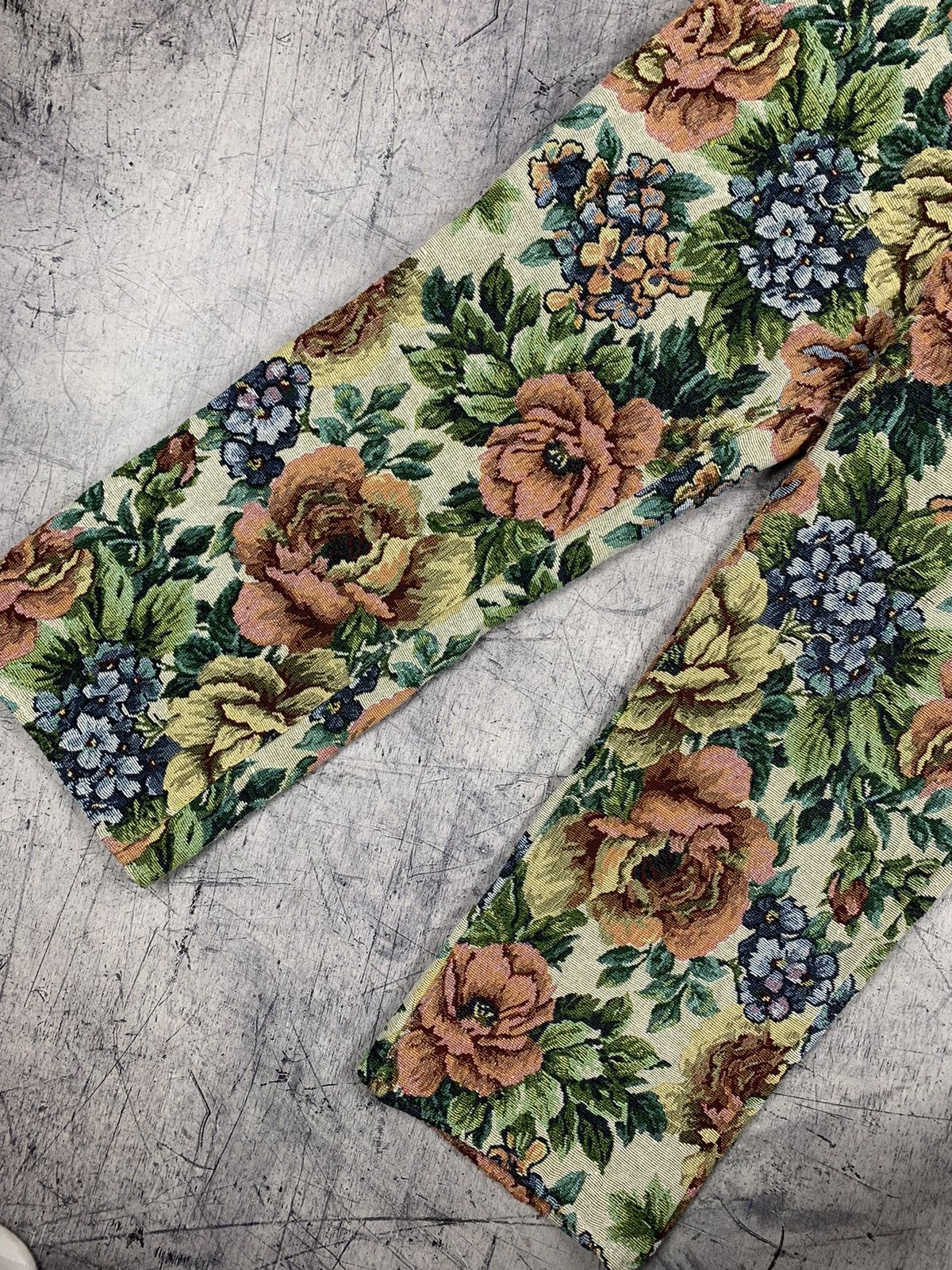 Jaded London Jaded London Floral Pants Boyfriend Fit Size 30 Size US 30 / EU 46 - 3 Thumbnail