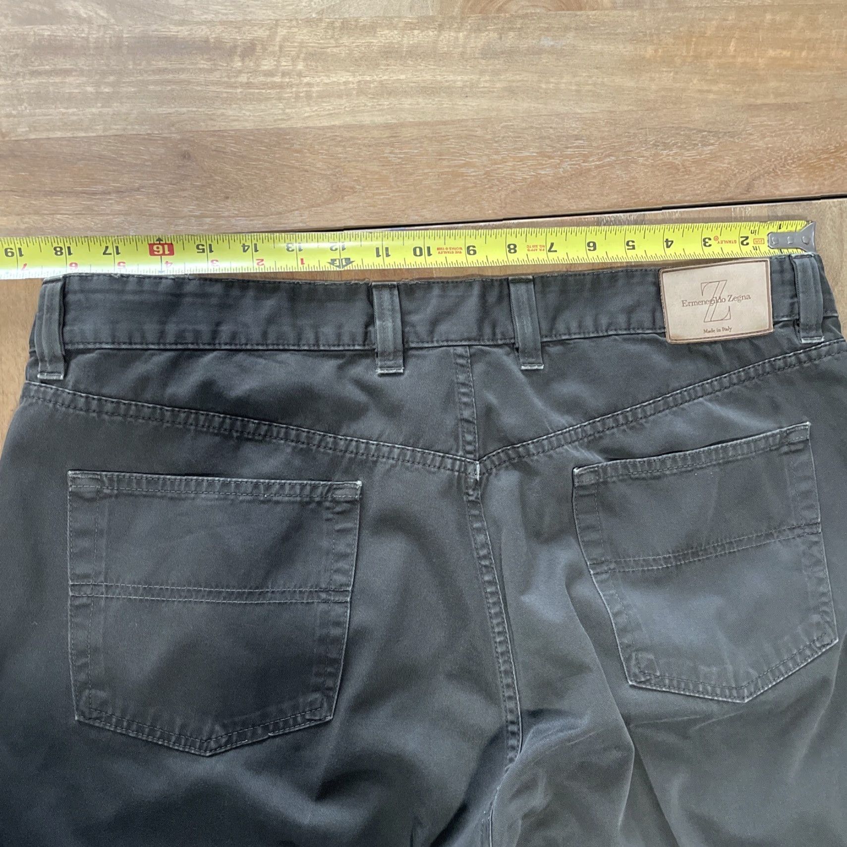 Ermenegildo Zegna Ermenegildo Zegna Chino Pants Men 37x28 Dark Green Straight Leg Flat Front Italy Chino Pants Men 37 Green Straight Front 5-Pocket Baggy? Size US 37 - 6 Thumbnail