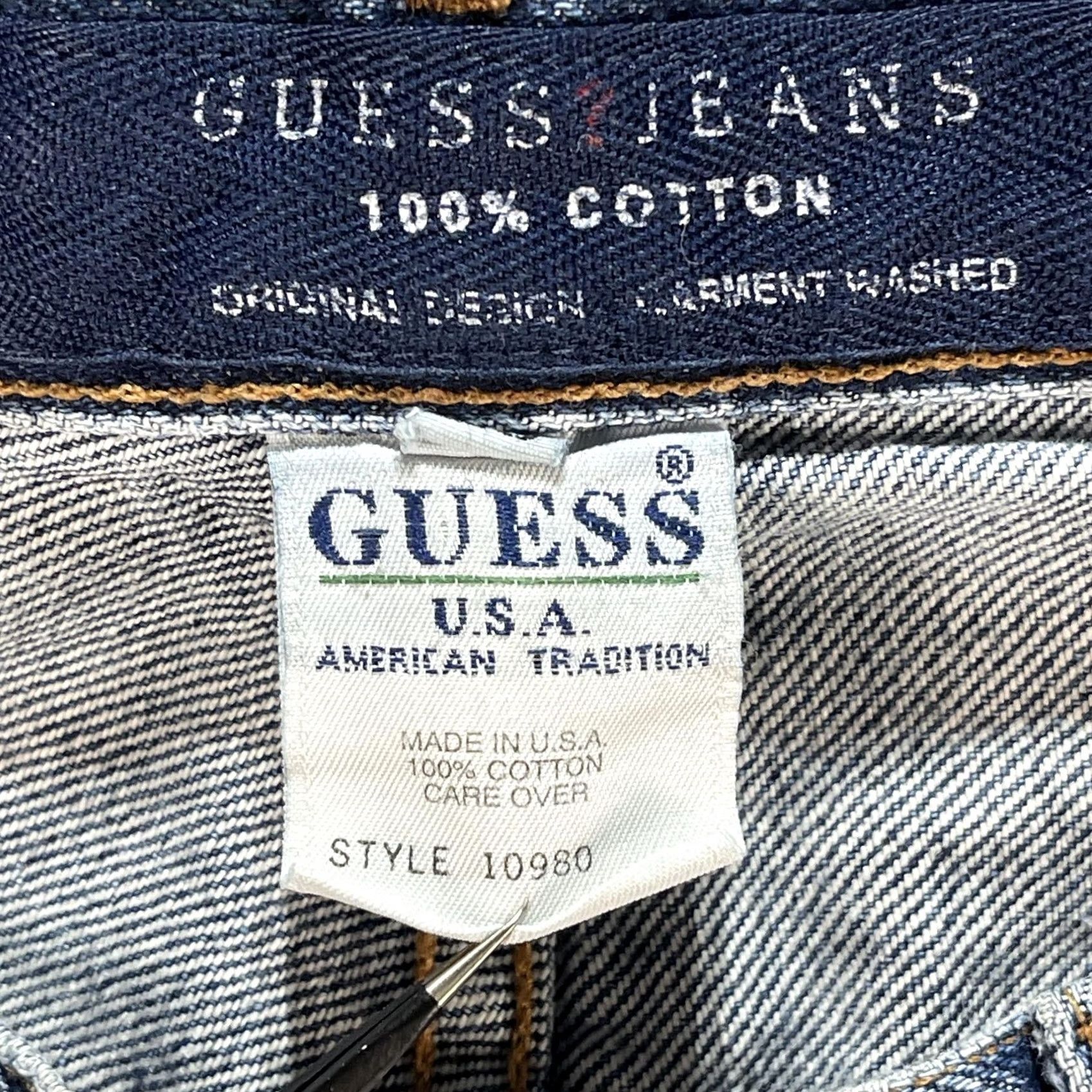 Guess VINTAGE GUESS Jeans Shorts Bermuda Mens 29 Blue Denim Made in USA Triangle Patch 90s Men Casual 29 Blue Denim Shorts Gu ess Jeans Size US 29 - 6 Thumbnail