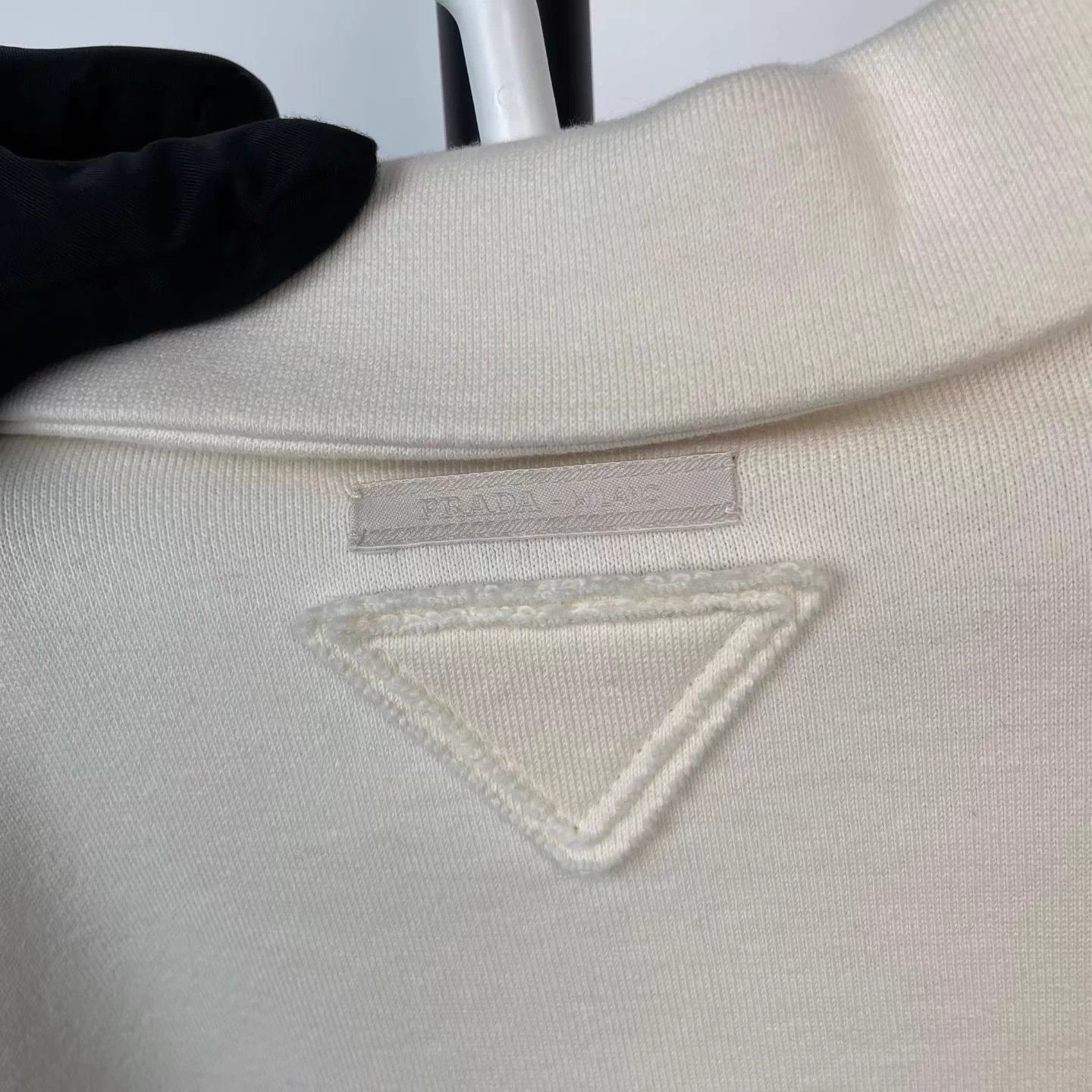 Prada Prada T-shirt XS Size XS / US 0-2 / IT 36-38 - 2 Thumbnail